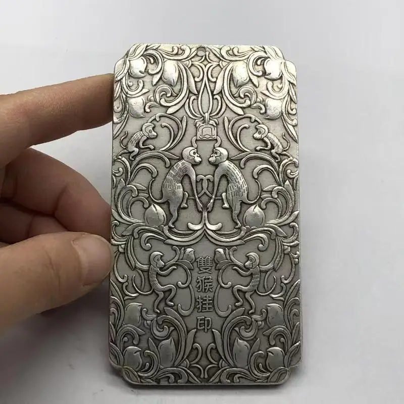

Изысканная китайская старая тибетская серебряная статуя обезьяны, амулет, благоприятная тарелка, поясная бирка, подарок