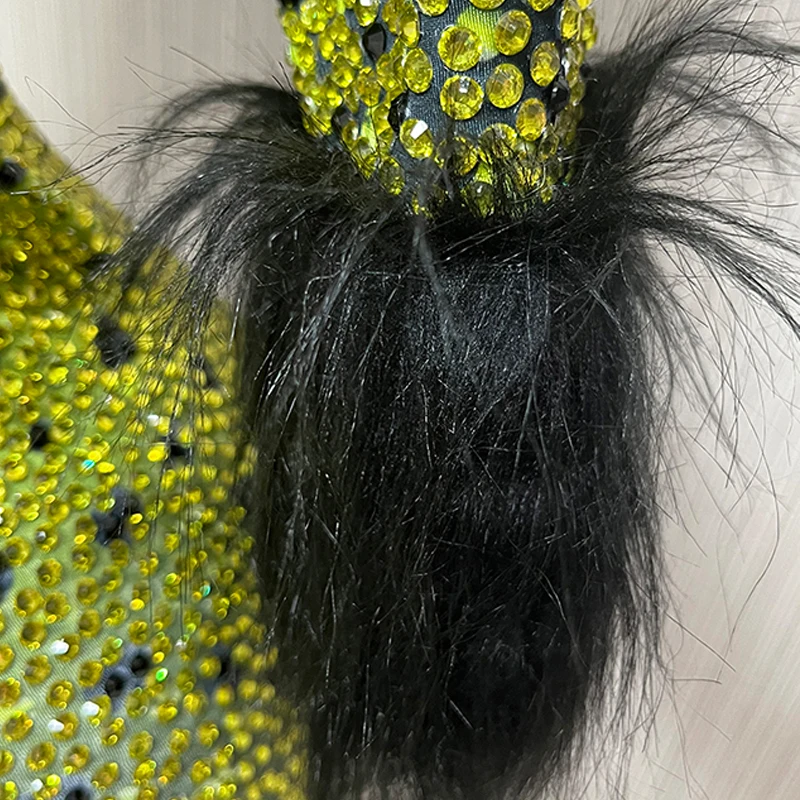 فستان فرو الماس الأخضر الفاخر للنساء للاحتفال بعيد الميلاد زي حجر الراين فساتين سهرة ثوب ملابس أداء المسرح XS5618