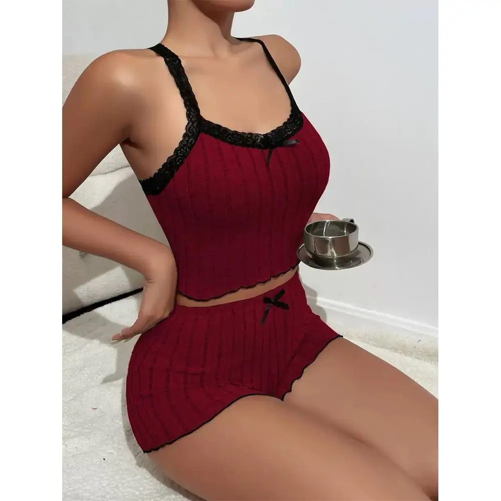 

Новый комплект женской трикотажной пижамы из 2 предметов: мягкие шорты с кружевной отделкой и подолом «салат», для сна