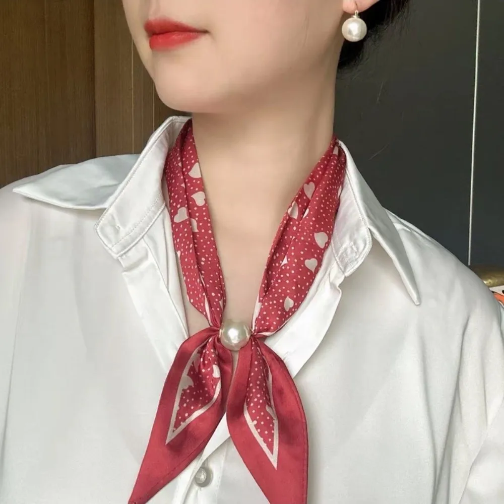 

Simple Magnetic Pearl Buckle Silk Scarf Camellia Print No Tie Women Neckerchief Choker Scarf Women