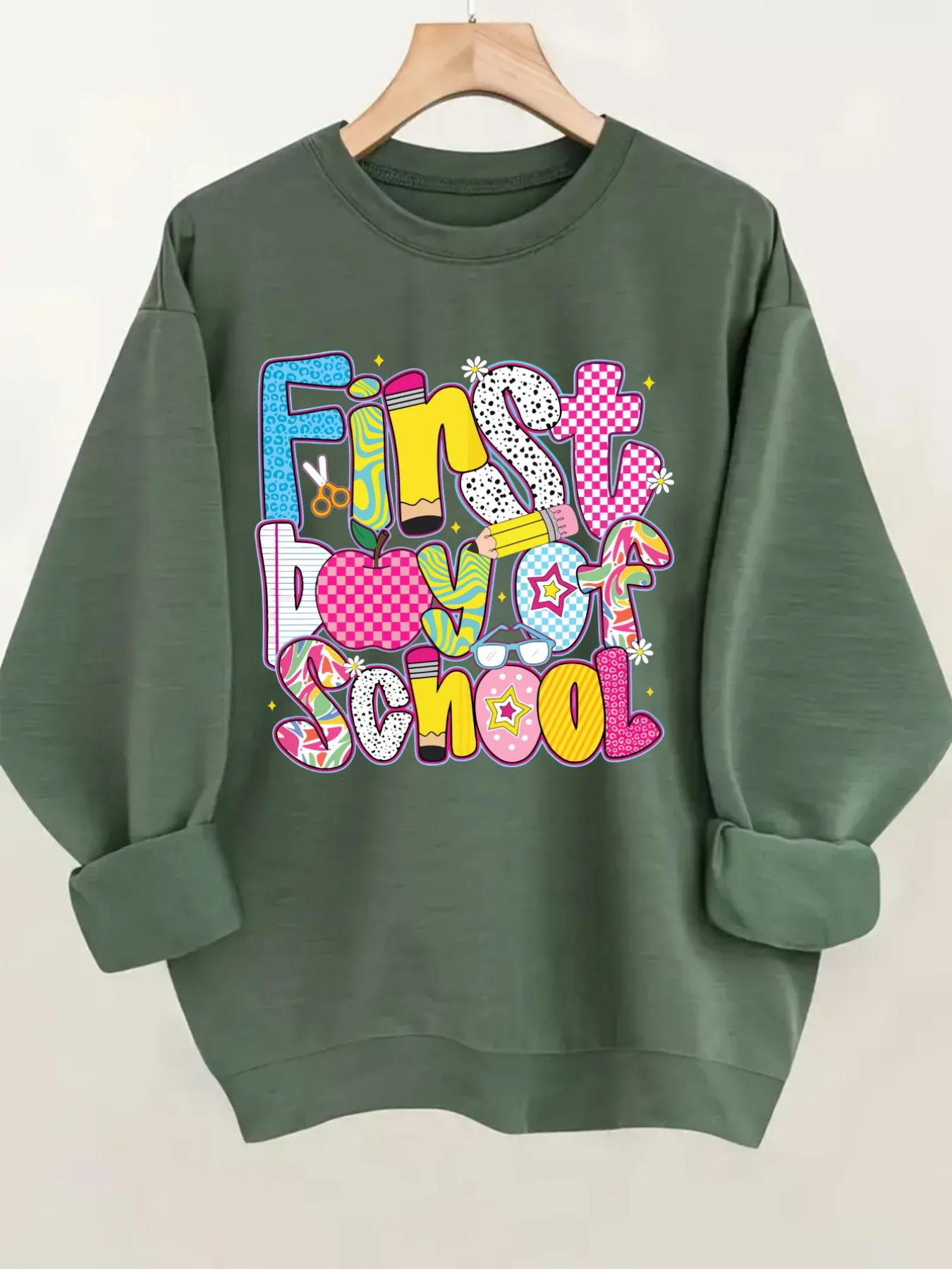 Women's Crew Neck Pullover Sweatshirt First Day School Design, Soft Casual Long Sleeve, Daily Casual Top Outfit, Winter Women's Clothing, Thanksgiving Outfit