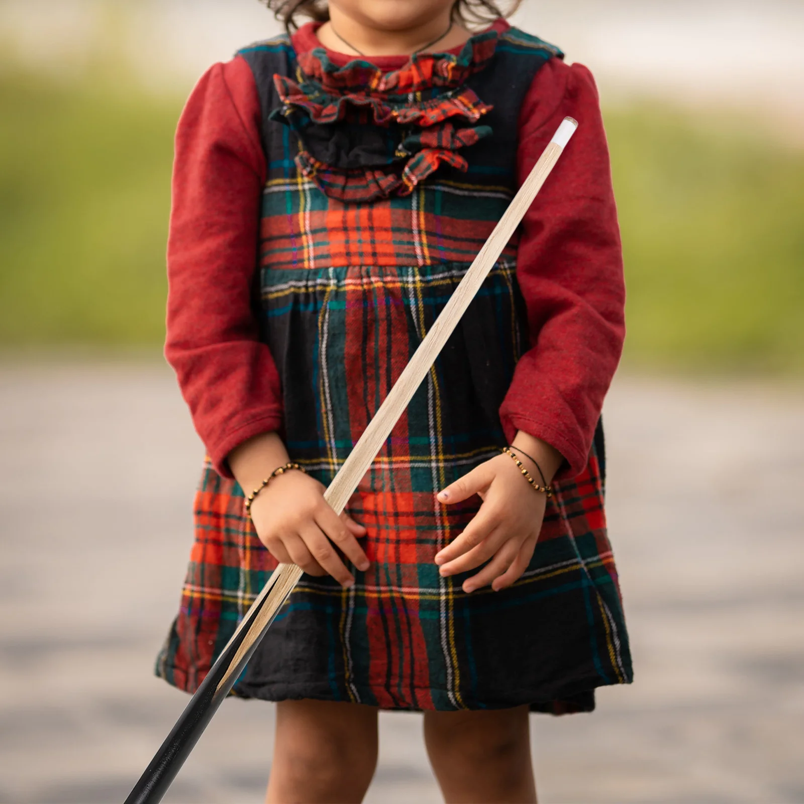 Tavolo da biliardo per bambini da 24,8 pollici Stecca in legno stile americano Bastone da biliardo corto Accessorio da biliardo di dimensioni compatte Asta da biliardo per bambini