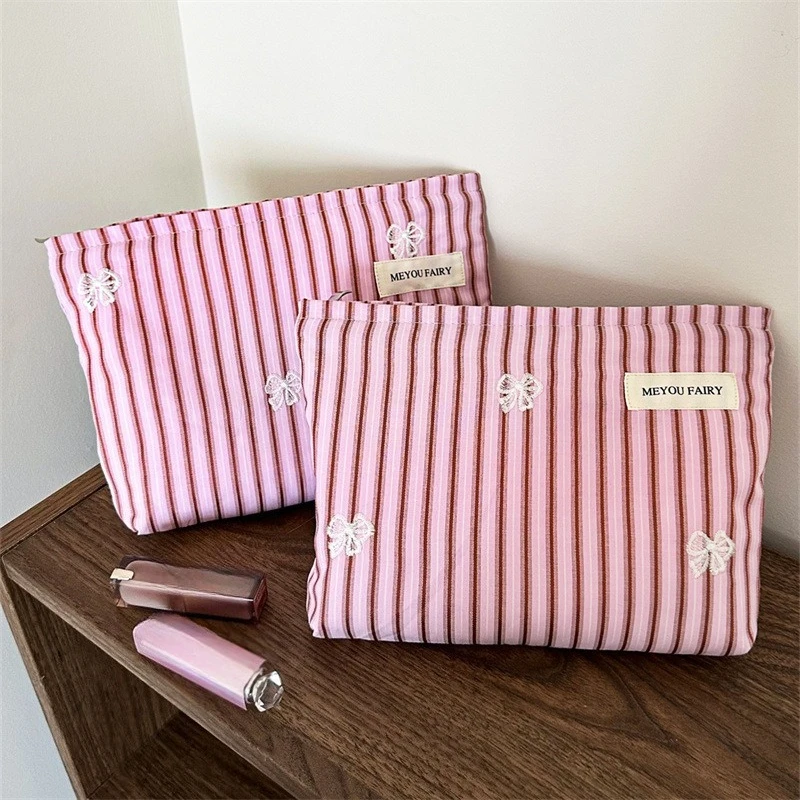 Lace Bow Embroidered Makeup Bag Women Cosmetic Bag Portable Zipper Travel Organizer Female Make Up Bag Toiletry Storage Pouch