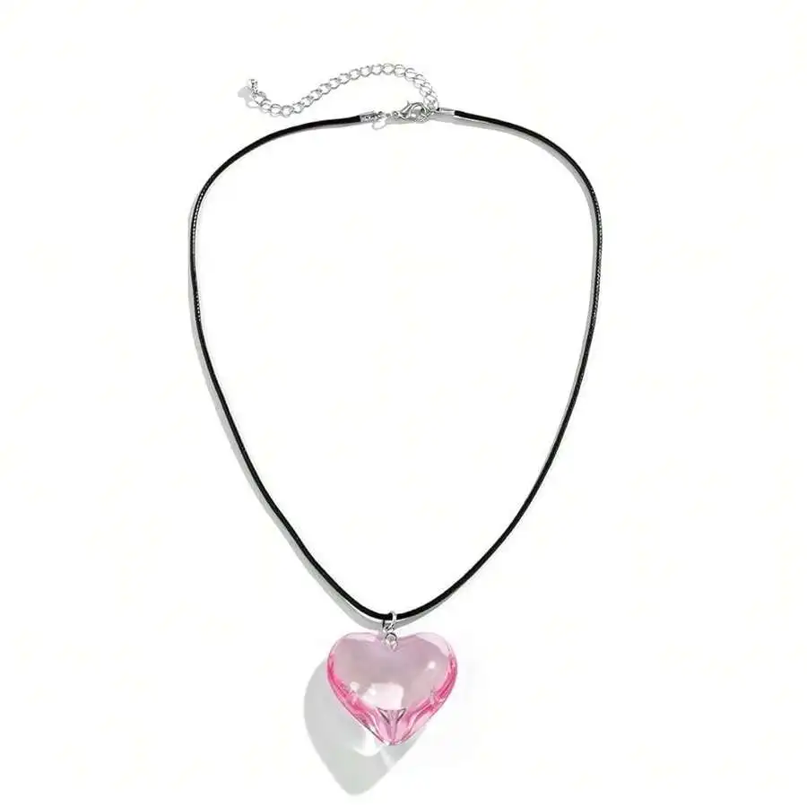 

Массивное пухленькое ожерелье с подвеской в виде сердца и черным шнурковым колье для женщин