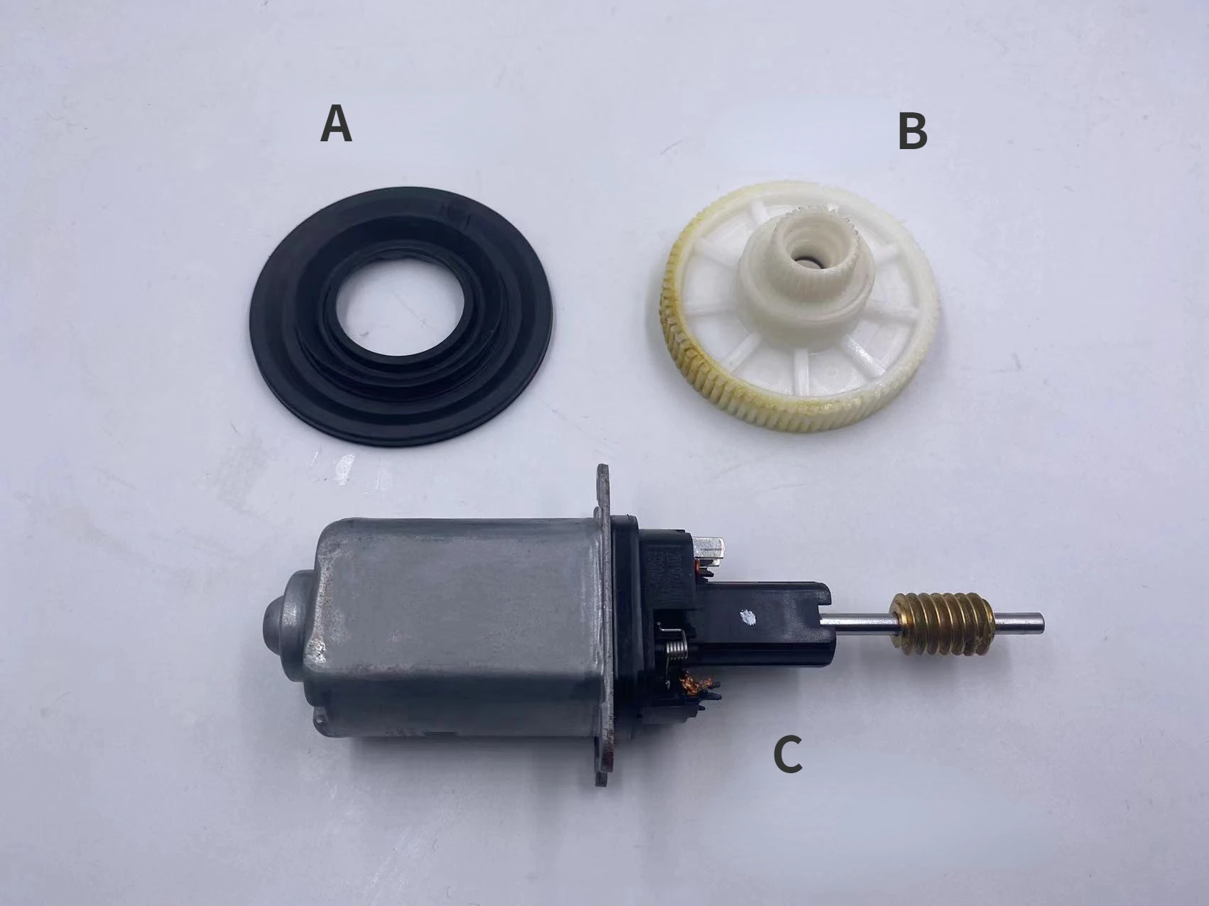 

1pc for VW SANTANA RAPID Octavia LAVIDA PIUS Tharu Superb Touran L Tiguan L Elevator motor gear