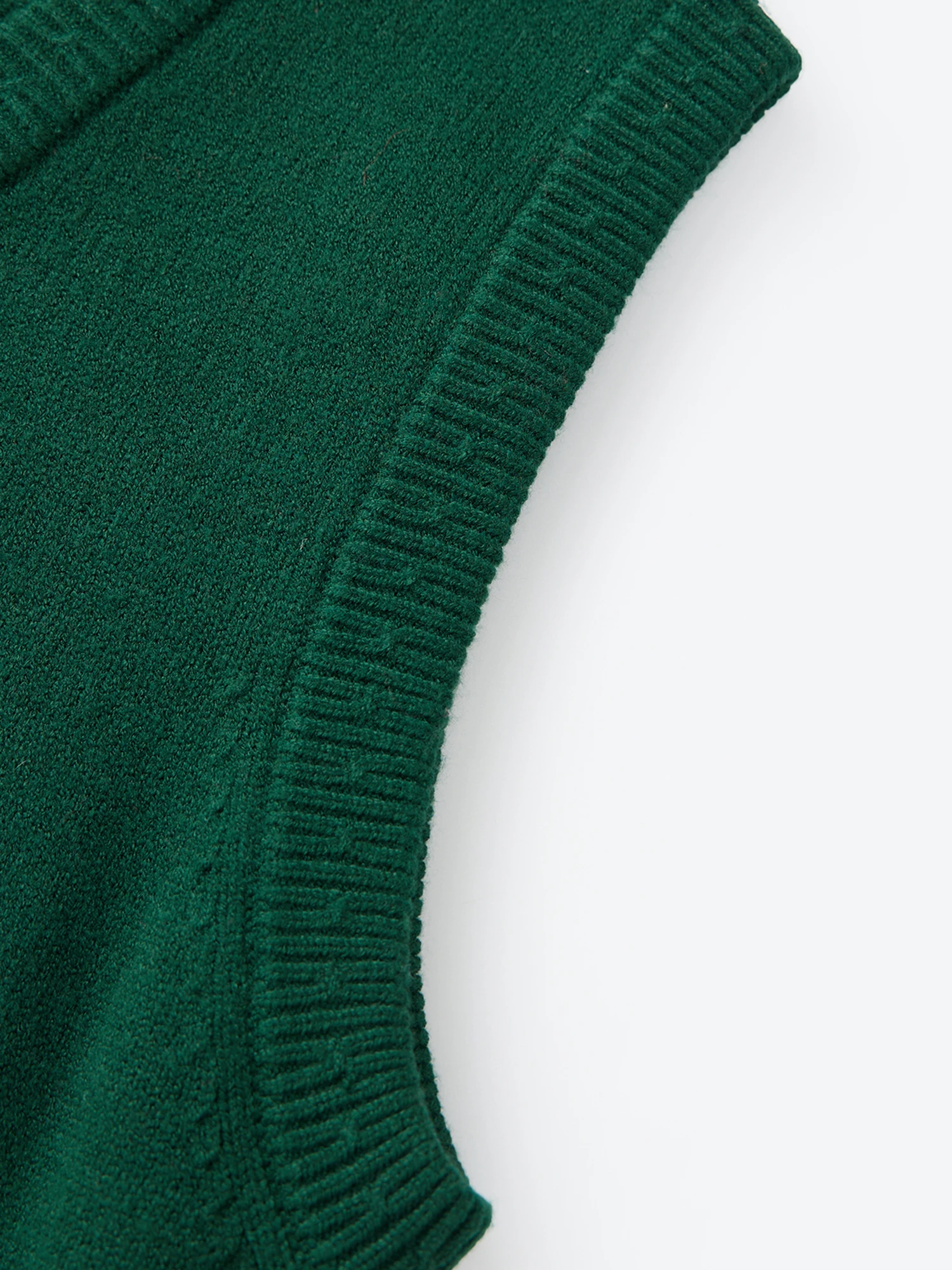 سترة نسائية احتفالية لعيد الميلاد مع تطريز مستوحى من العسكرية ورقبة على شكل حرف V مضلعة - قميص بدون أكمام متماسك لـ a