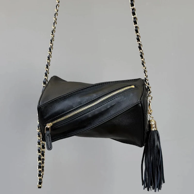 

Натуральная кожаная мини-сумка-бокс для женщин, люксовая дизайнерская сумка-клатч 2026 года, новинка из овчины с цепочкой и кисточкой, на плечо