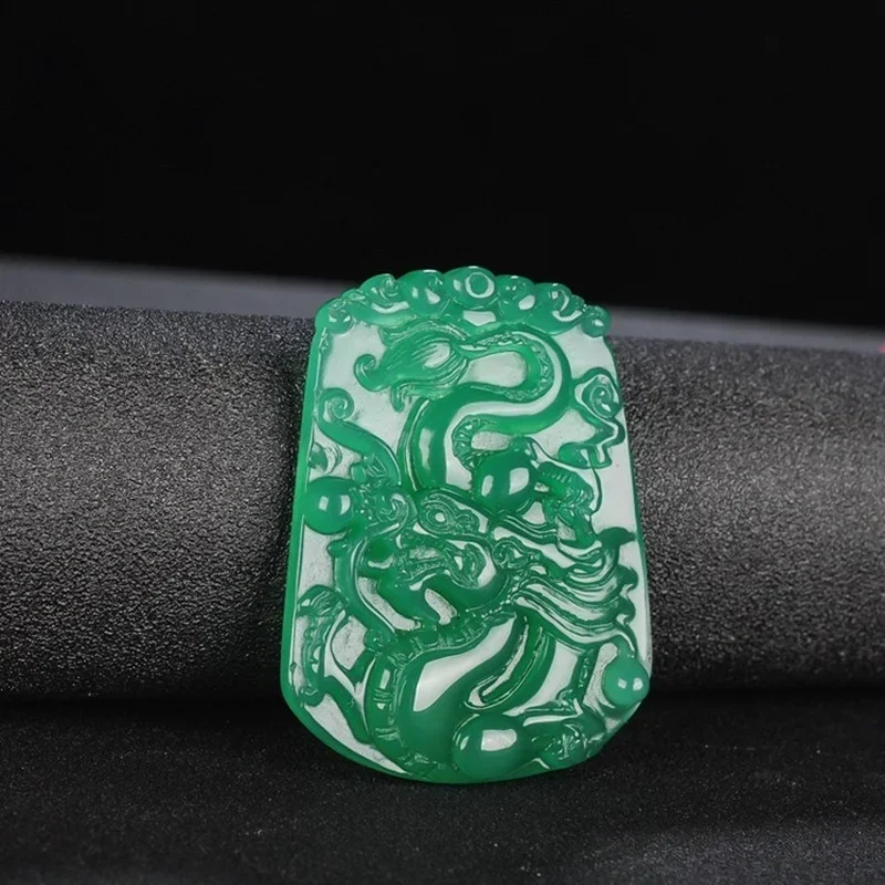 

China Natural Green Chalcedony Dragon Hand Carved Zodiac Jade Pendant Fashion Jewelry Dragon World Men Necklace