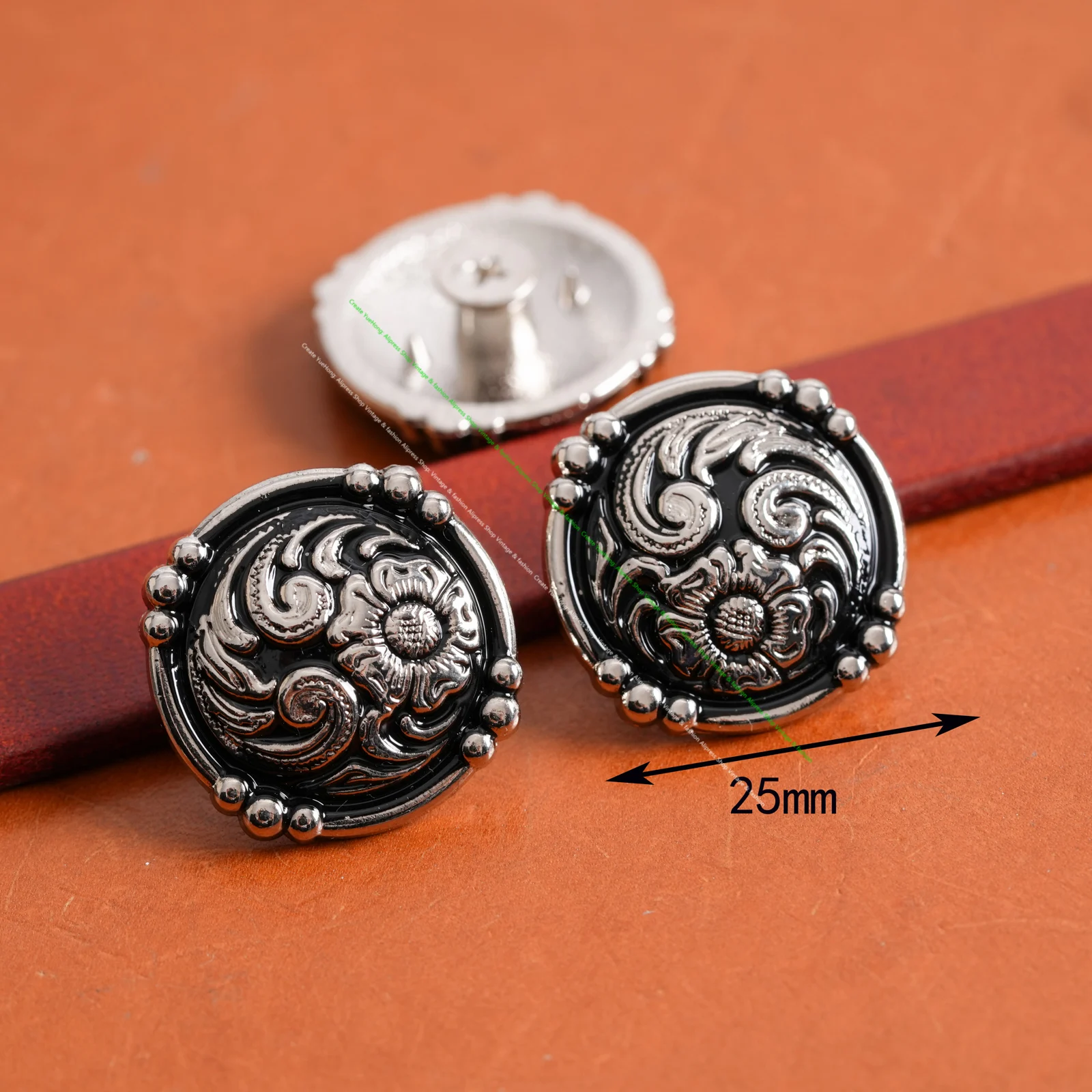 10 Uds. De monturas de caballo talladas con flores de Metal occidental de 1 pulgada, tachuelas para artesanía de cuero, cinturón de proyecto de cuero hecho a mano, decoración Conchos