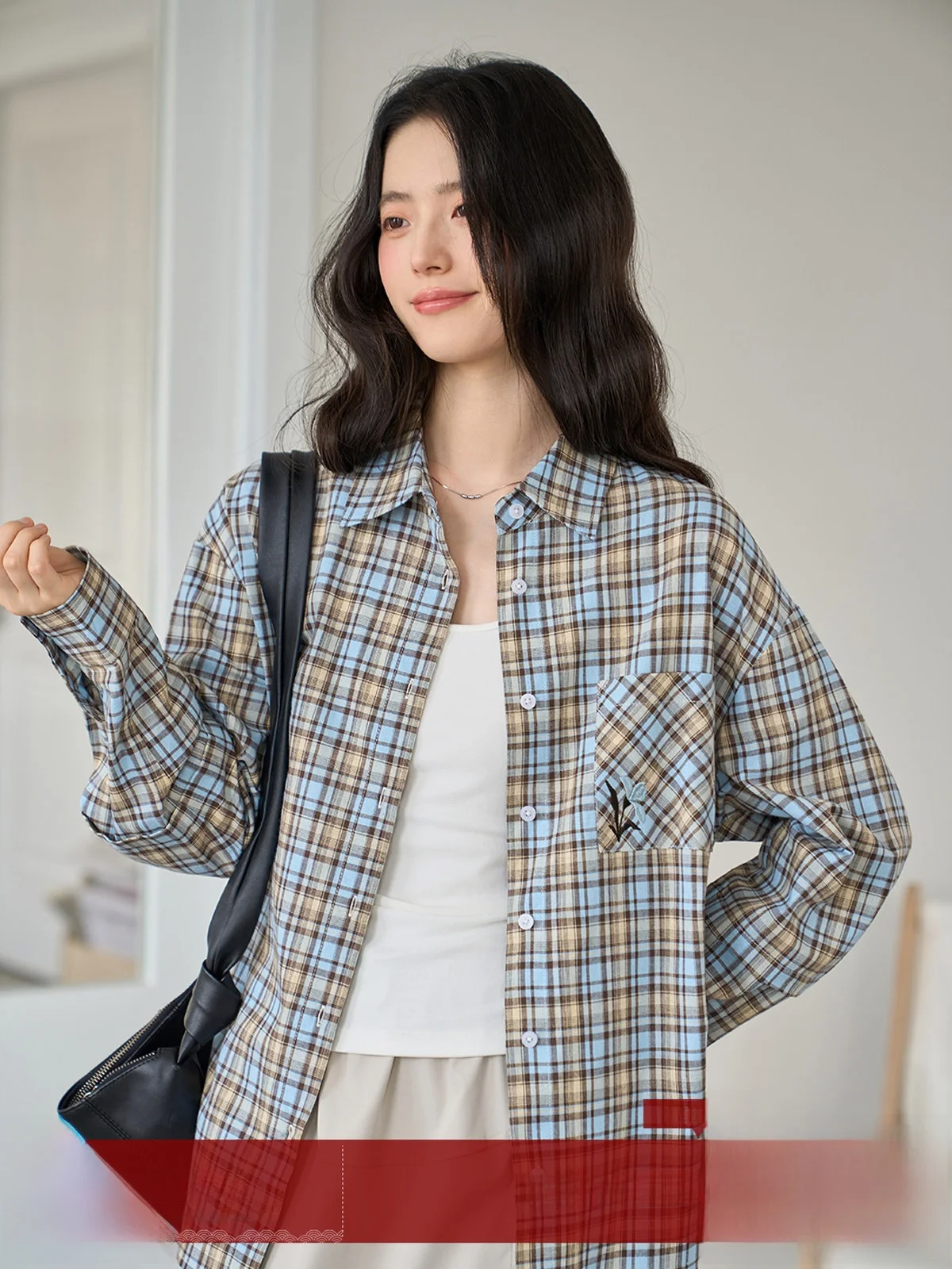 

Женская рубашка MoZa Весна 2026 с длинным рукавом, свободного кроя, с контрастной вышивкой, воротником и эффектом стройности, для офиса