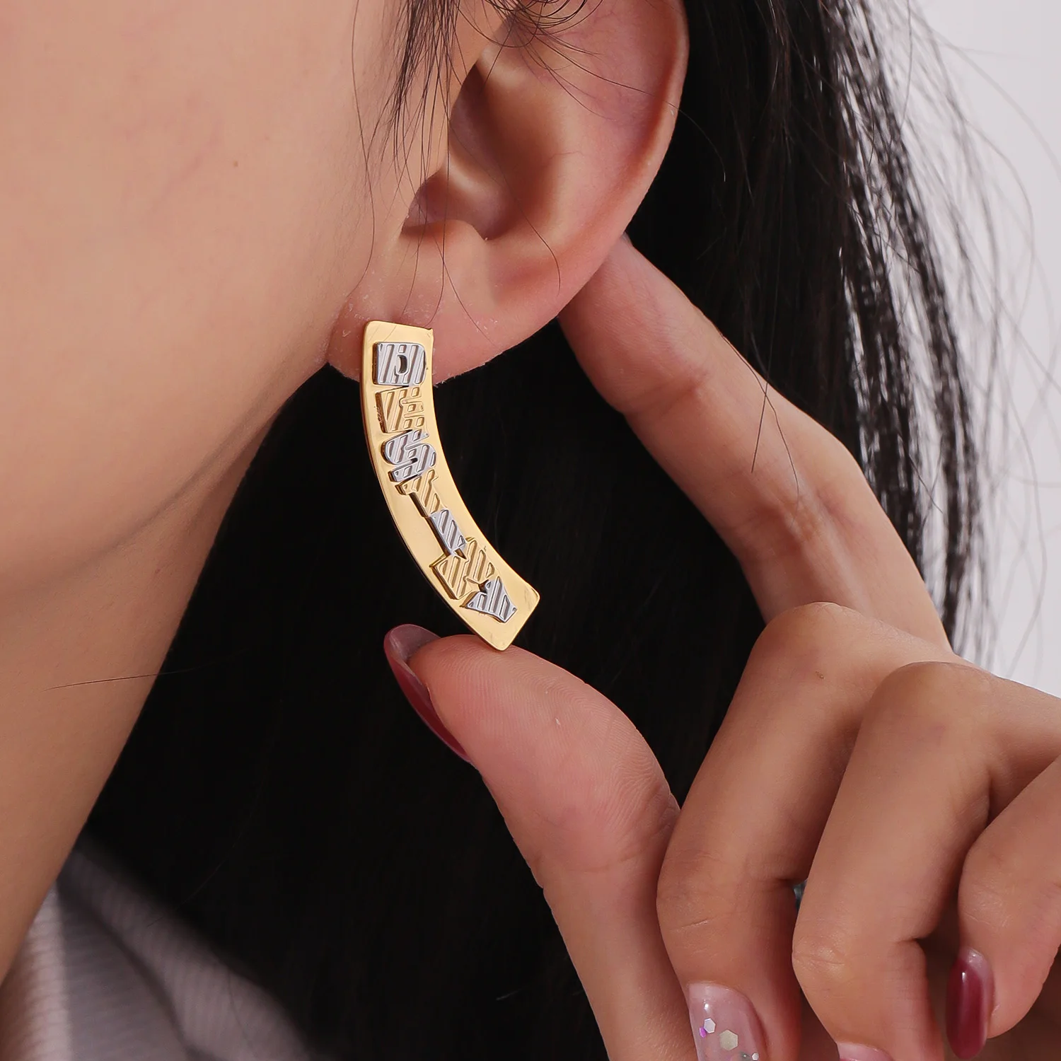 Customize Vertical Block Double Nameplate Stud Gold Earrings Personalized Two Tone Gothic Name Earrings Gift for Girlfriend