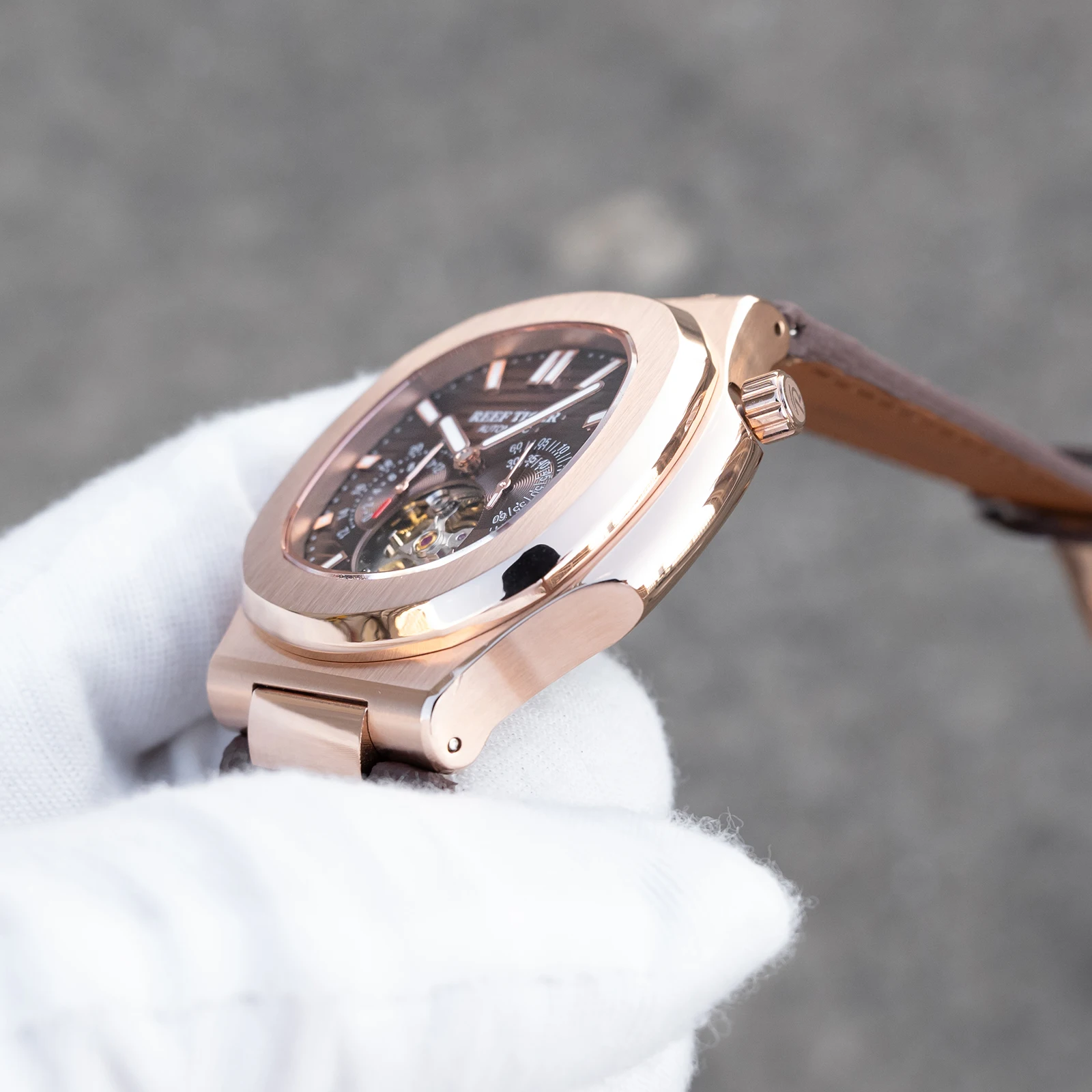 Reef Tiger RT Роскошные квадратные автоматические часы с розовым золотом и коричневым циферблатом, светящиеся 24-часовые механические часы с кожаным ремешком и турбийоном