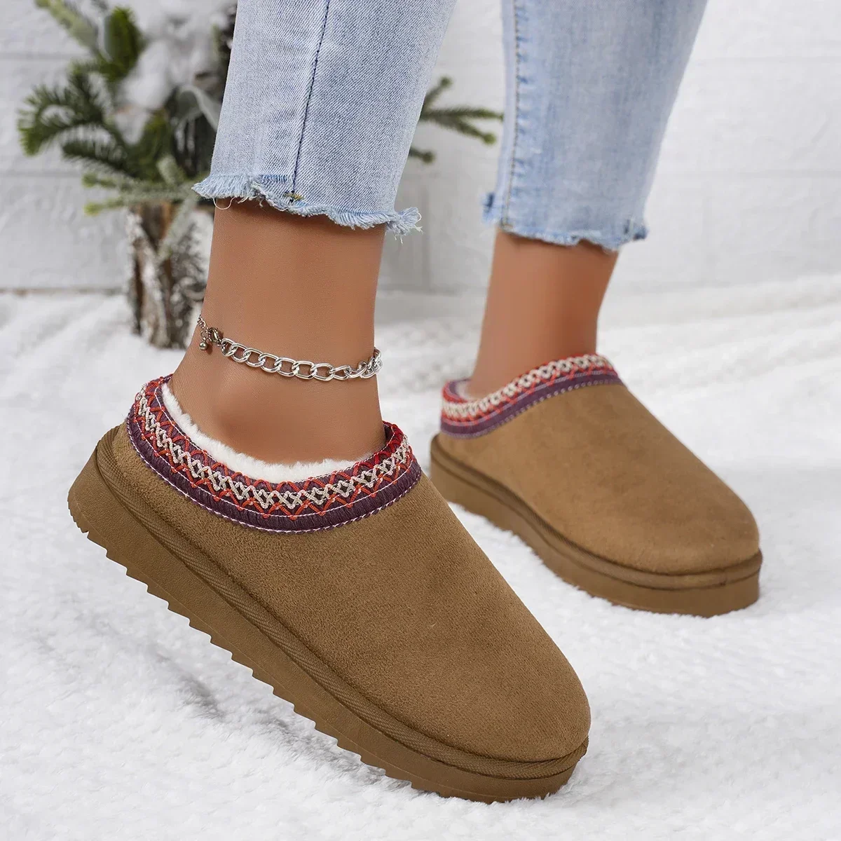 Snow Boots 2024 Women Winter Cashmere Warm Thick Soles Without Heel-covered Hair Half Slipper Cotton Shoes Cashmere Warm Boots image 4