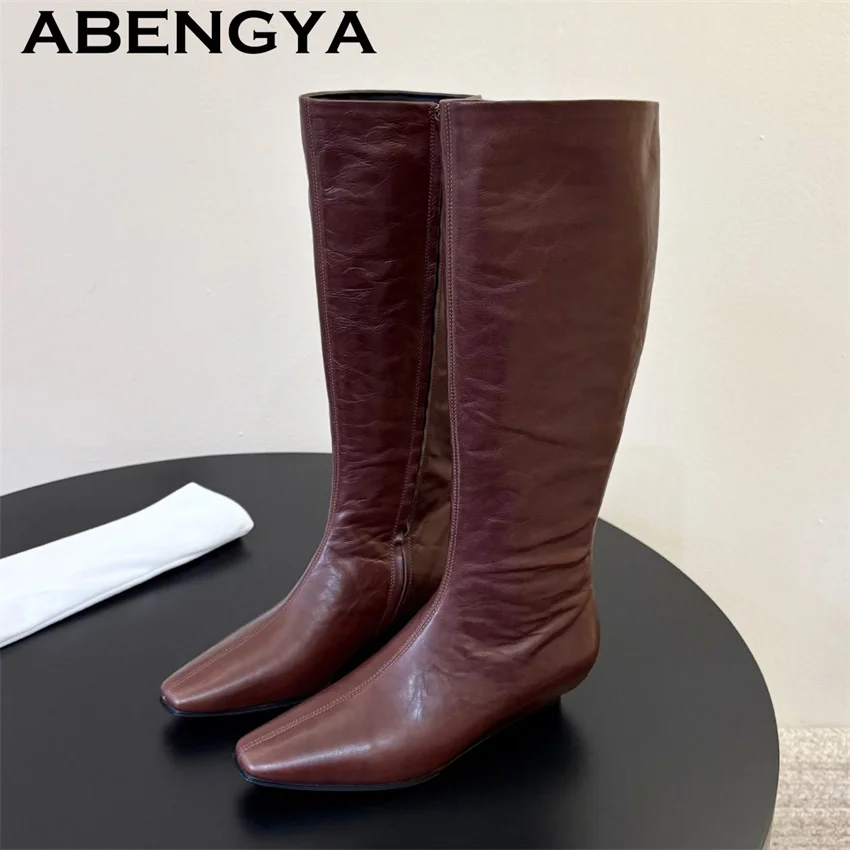 2026 Winter Genuine Leather Knee High Boots Women Pointy Toe Kitten Heels Chelsea Boots New Fashion Week Long Boots Feminine