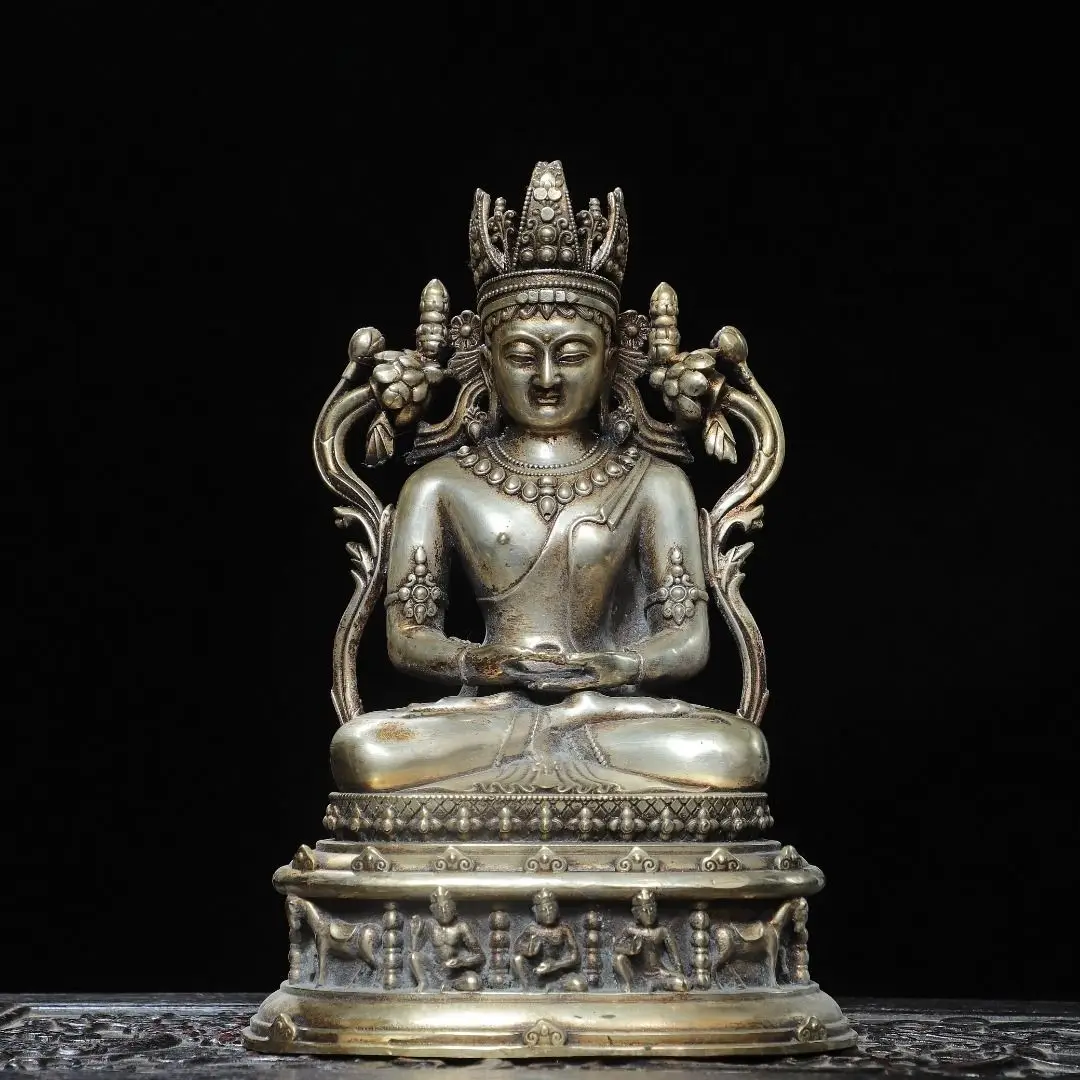 Religion Bronze Silver Sakyamuni 25 cm high, 17 cm wide, 13 cm thick and weighed 2.3 kg