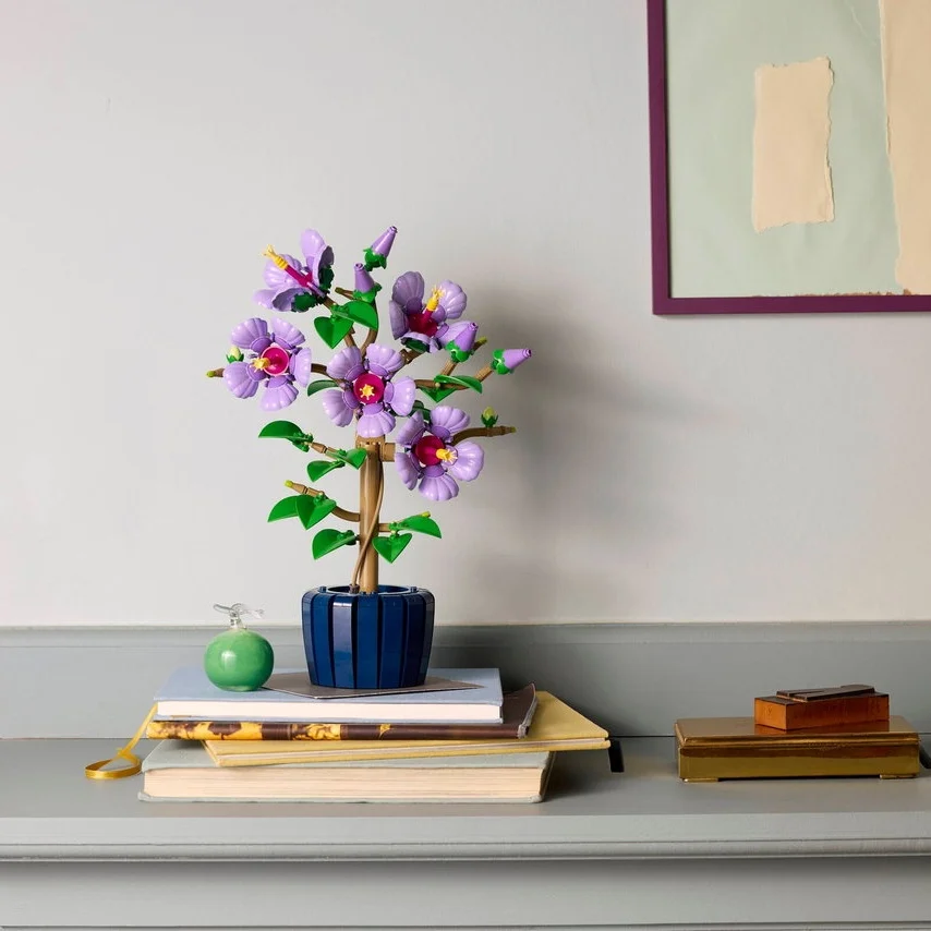 

2025 new 660-piece plant hibiscus flower assembly kit 5 large flower bouquets with vases Christmas decoration building blocks