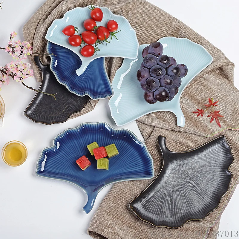 Chinese Style Ceramic Ginkgo Leaf Shaped Dried Fruit Snack Plate, Creative Flat Plate Household Kitchen Restaurant Supplies, 1Pc