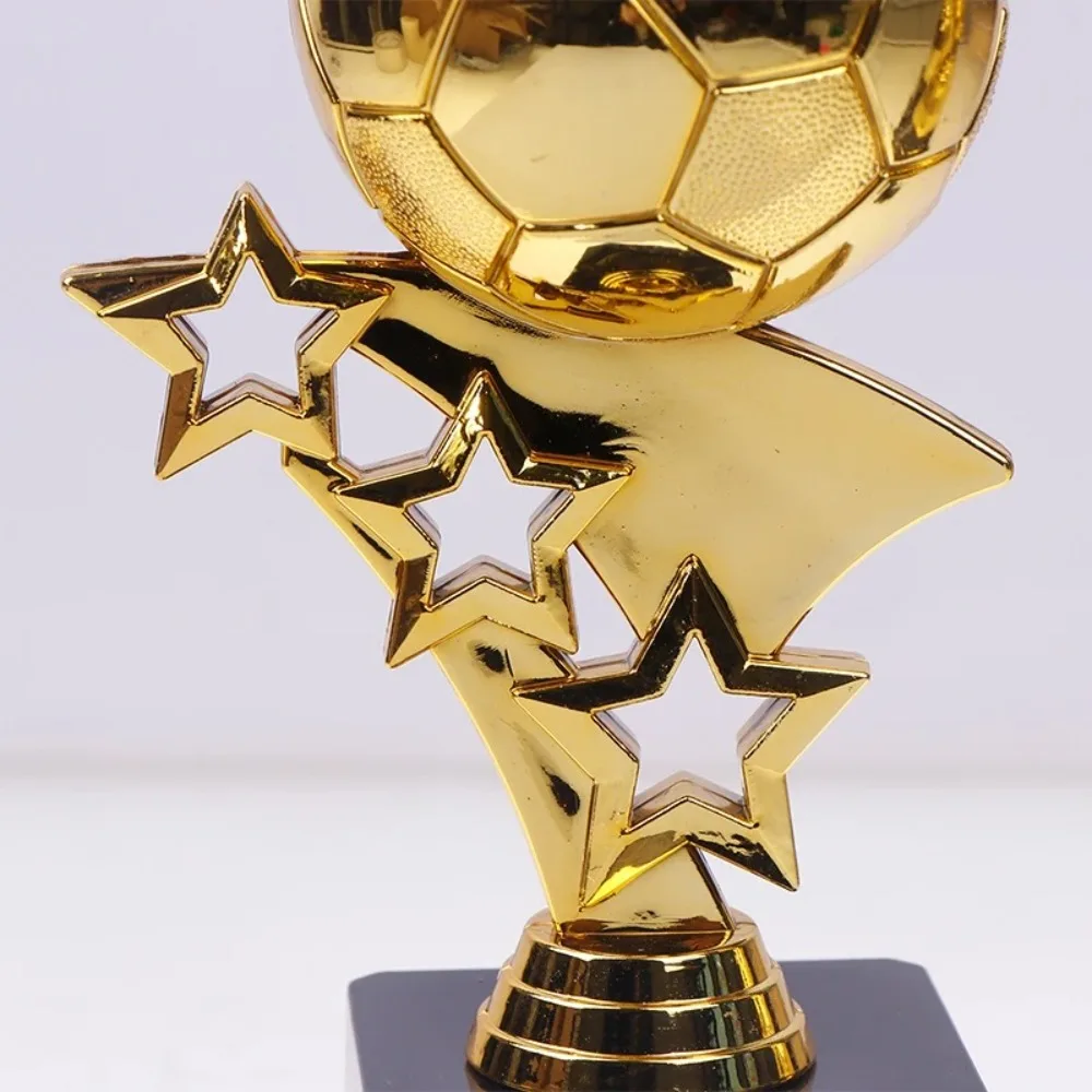

Пластиковый золотой кубок-награда: Модель награды за выдающиеся достижения, приз победителя, наградной кубок для футбольных соревнований, сувенир ручной работы
