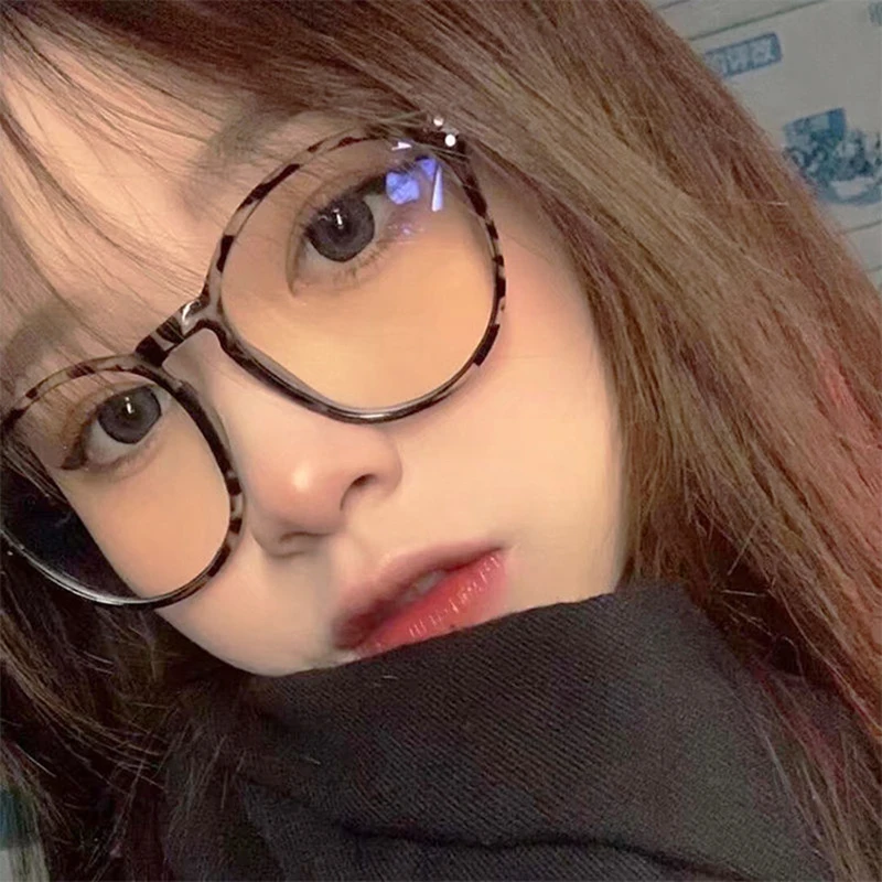 إطار نظارات دائري بدون إطار بلون شاي الحليب نمط جديد طبيعي كبير الوجه عدسة مسطحة إطار نظارات عصري للجنسين #4
