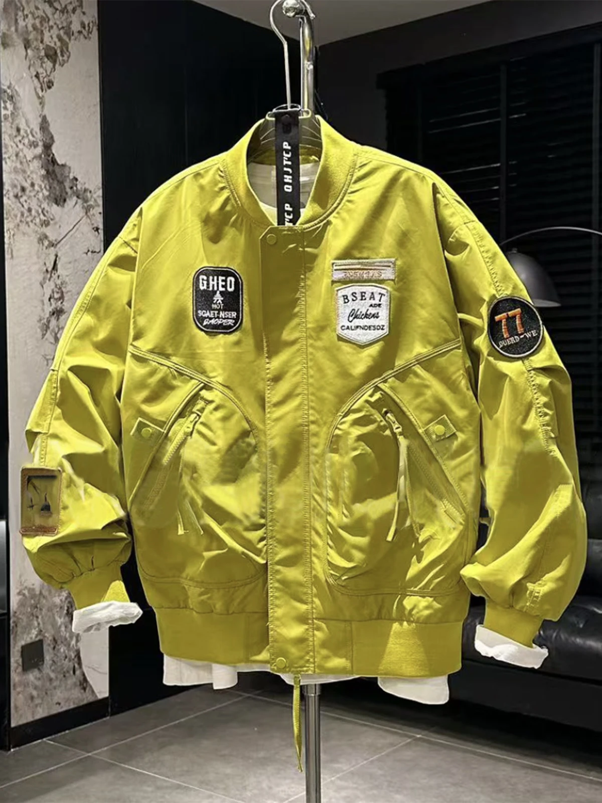 

Модная свободная бейсбольная куртка American Label с тяжелой вышивкой, мужская осенне-зимняя новая ткань из полиэстера, длинная свевая молния...