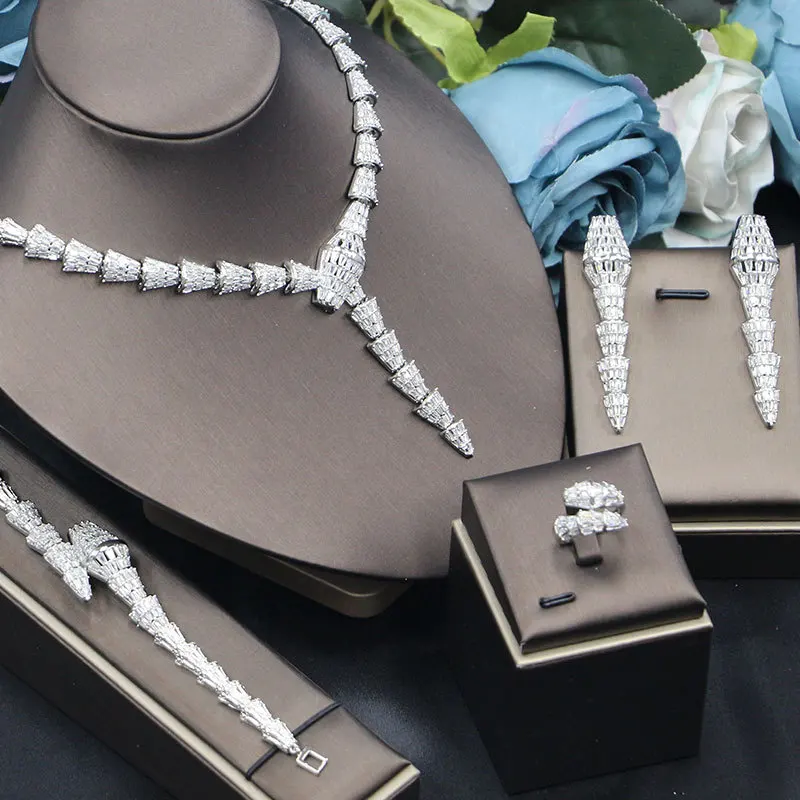 conjunto-de-collar-y-aretes-en-forma-de-serpiente-con-diamantes-elegante-y-exquisito-para-vestido-de-gala-accesorios-joyeria