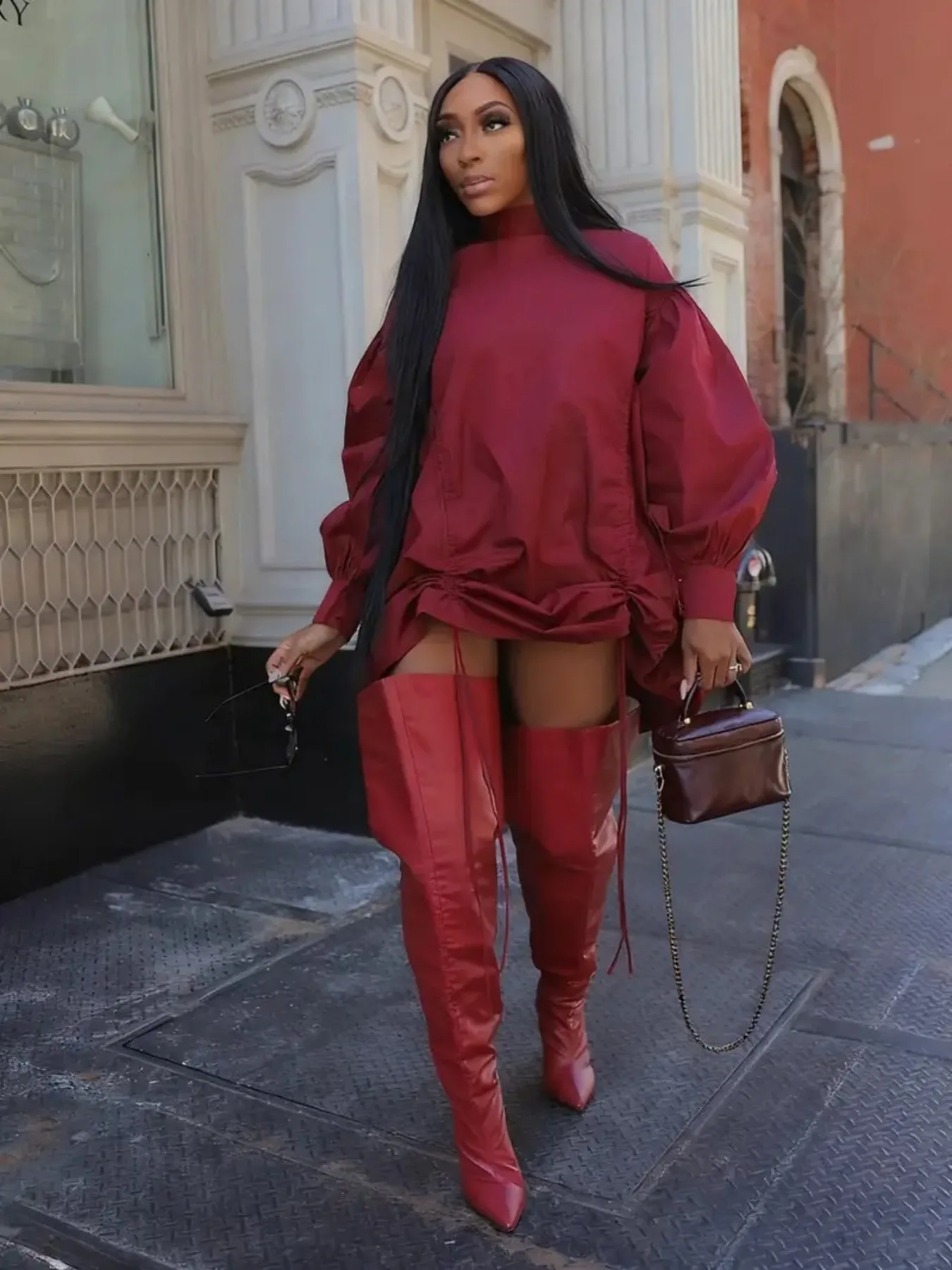 فستان نسائي بأكمام طويلة ورقبة عالية كاجوال ضيق ومثير للحفلات الليلية فستان قصير مطوي