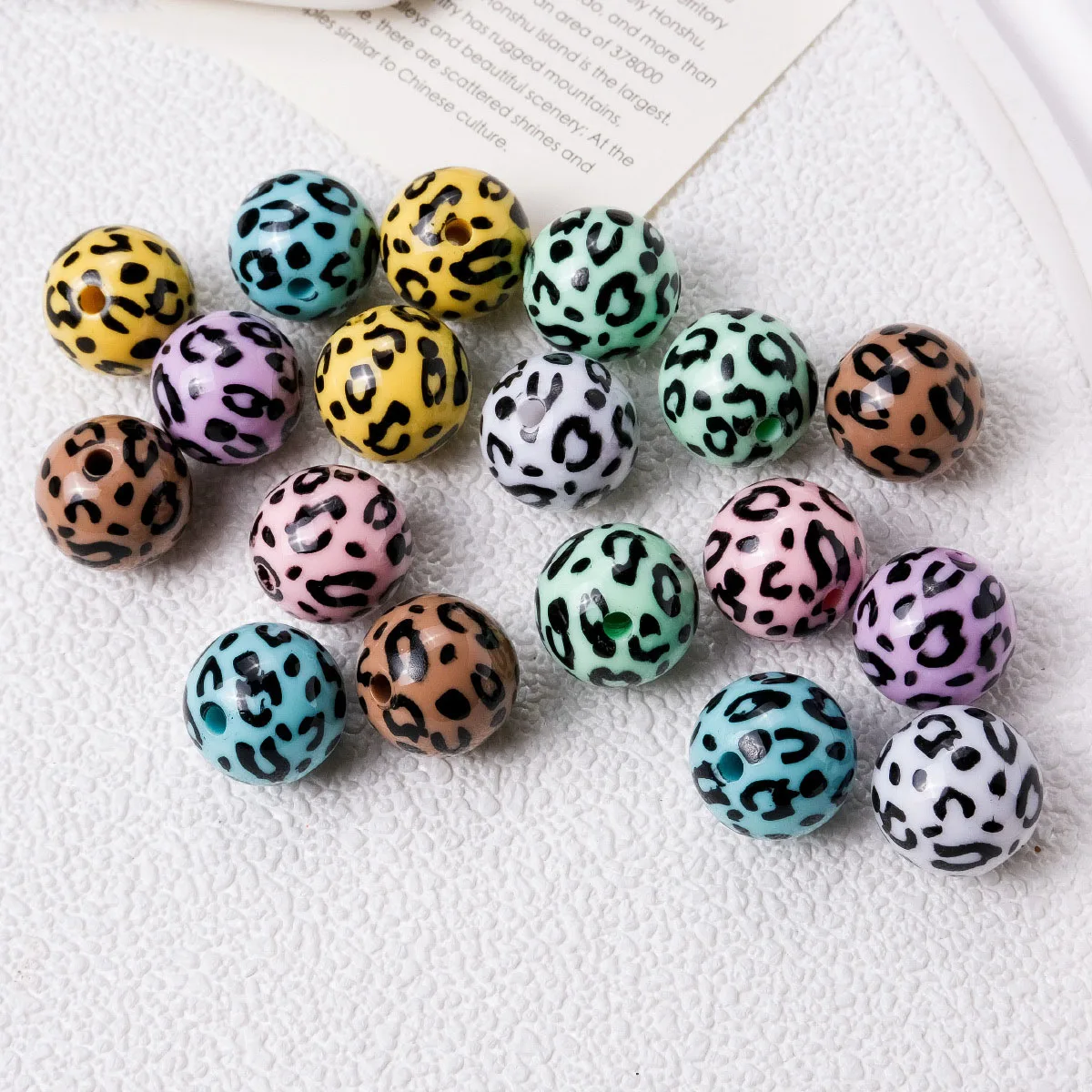 Wholesale 100pcs 16mm Colorful Leopard Printing Acrylic Round Gumball Beads Ornament Accessory Material Necklace Earring Decor