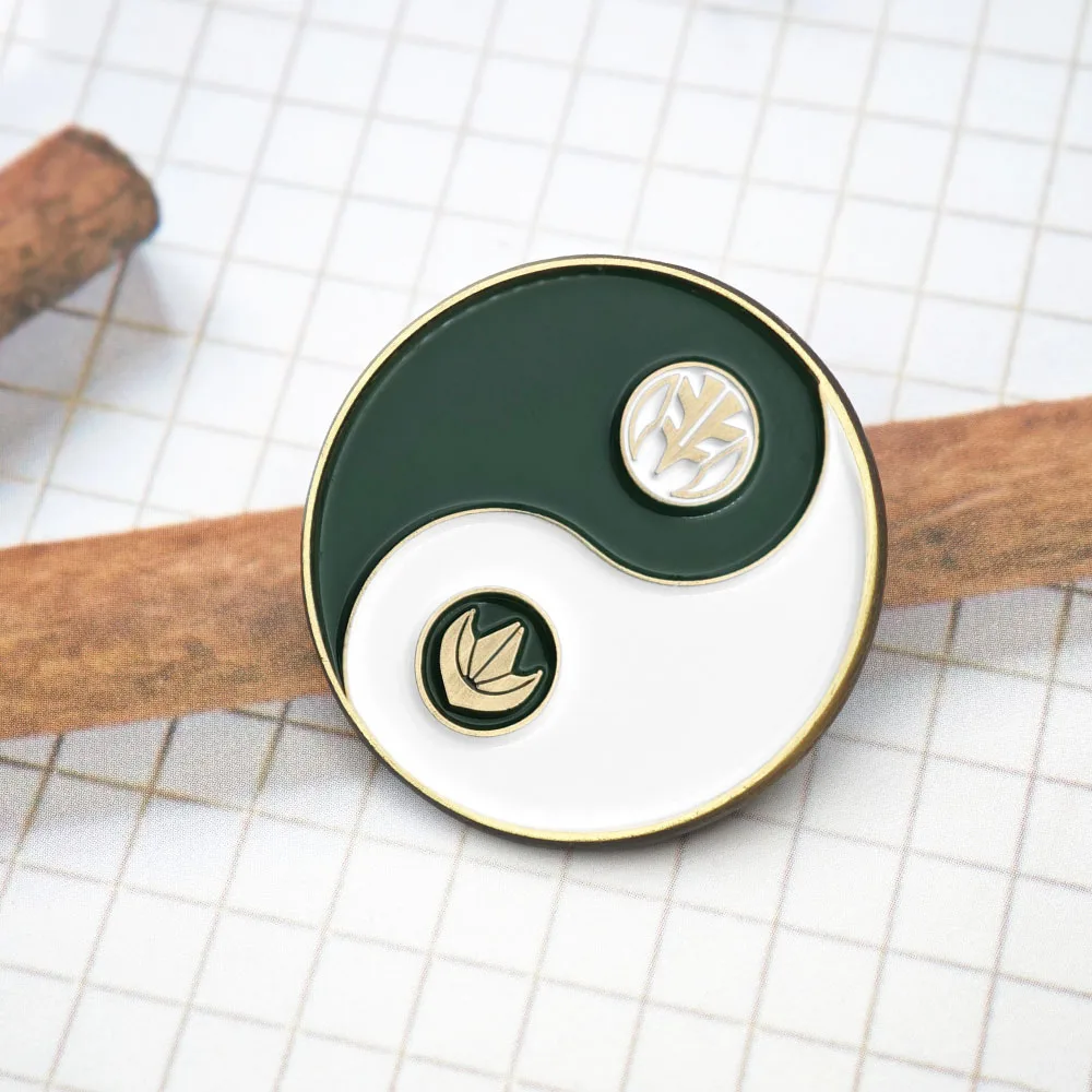 Grüne weiße Ranger-Emaille-Anstecknadel Yin Yang Drachen-Tiger-Münzbroschen Mighty Morphin Metallabzeichen Geschenk für Tokusatsu-Fans – Detail 6