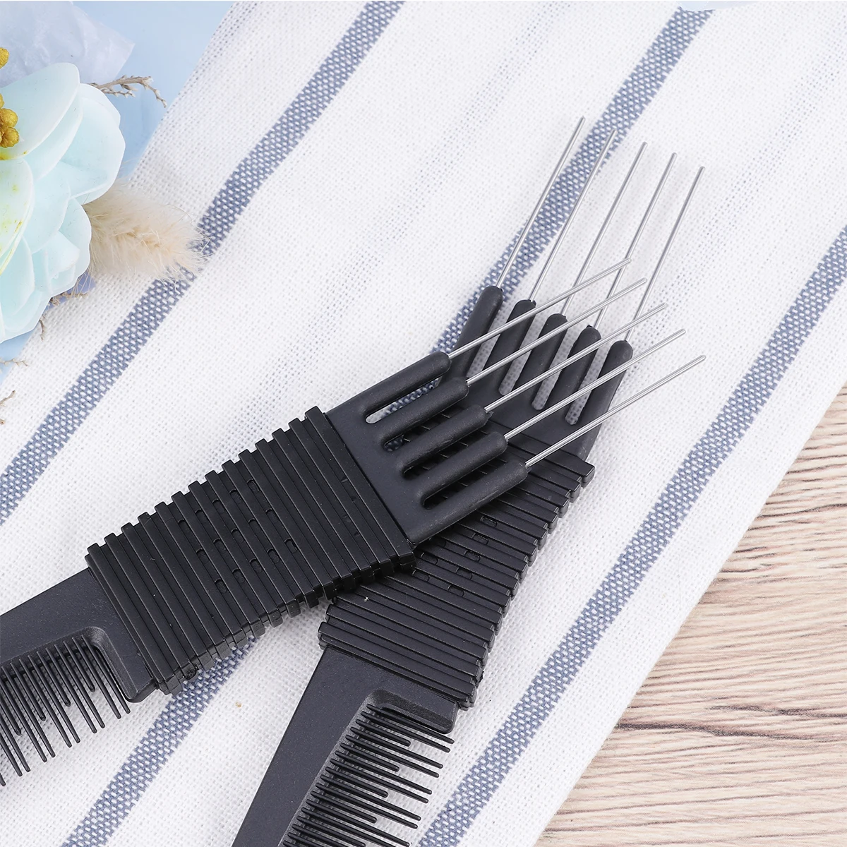 

2pcs Anti-static Haircut Comb Black Plastic Rat-tail Design Cutting Tool For Salon Home Use Durable Tooth Comb Hair Care