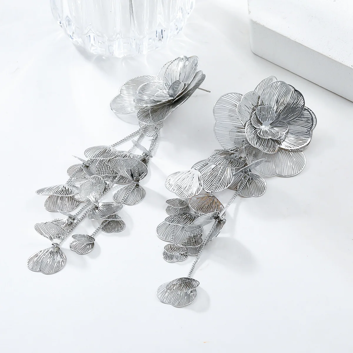 Summer New Women's Luxury Alloy Flower Multi Layer Flower Earrings