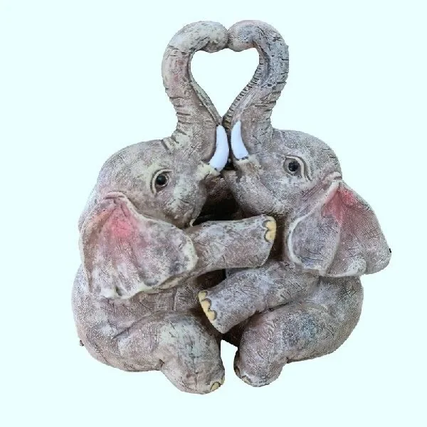 New Creative Love Animal Hug Statue Resin Crafts Elephant Couple Hug Statue Wedding Anniversary Birthday Home