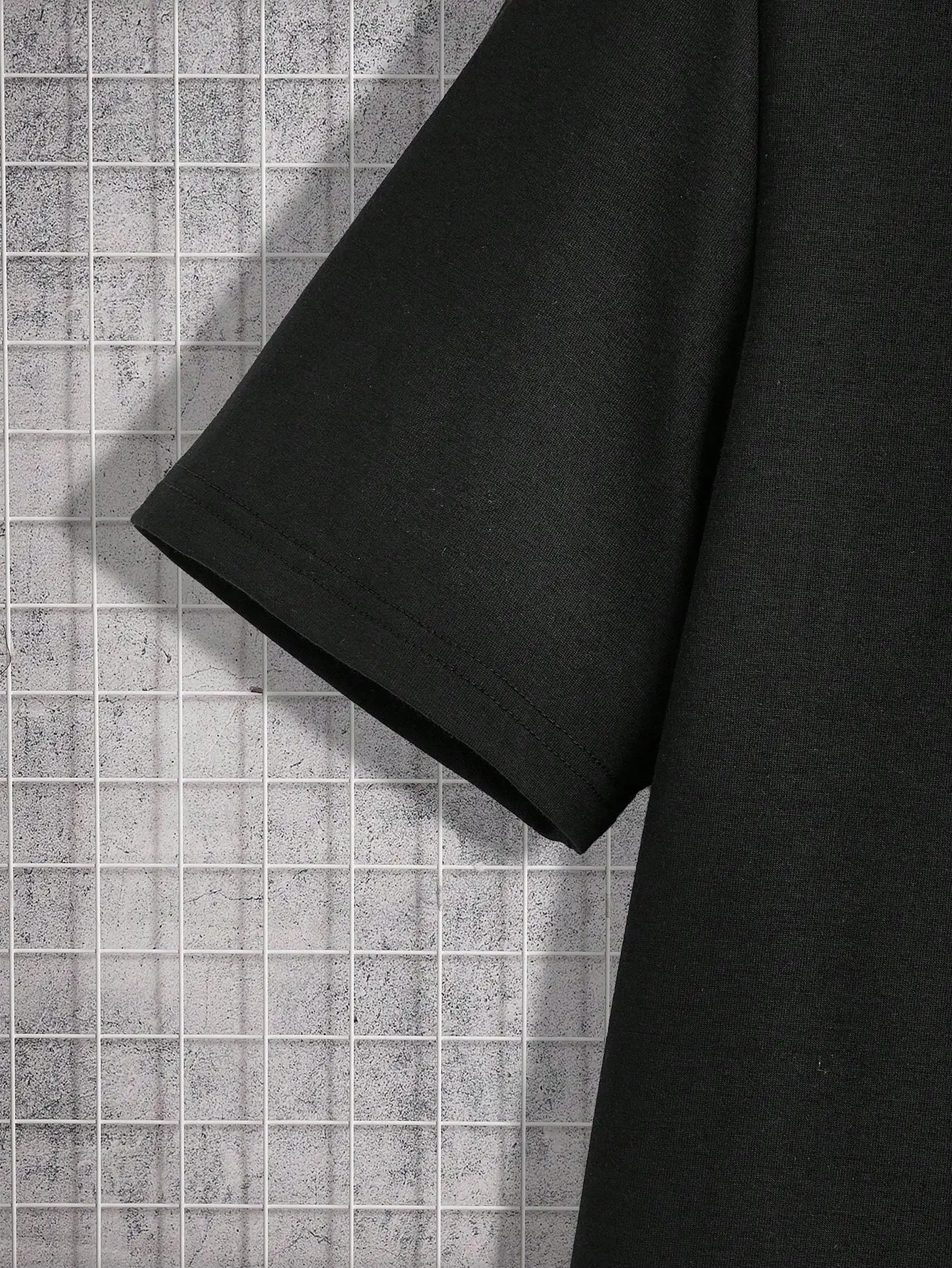 Рисунок 3 - Модный тренд, черный мужской костюм