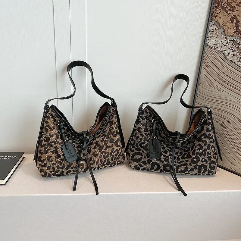 PU Hasp 2024 High Quality Crossbody Bag Leopard Print Trendy Fashion Handbag Soft Versatile Simple Western Style Shoulder Bag