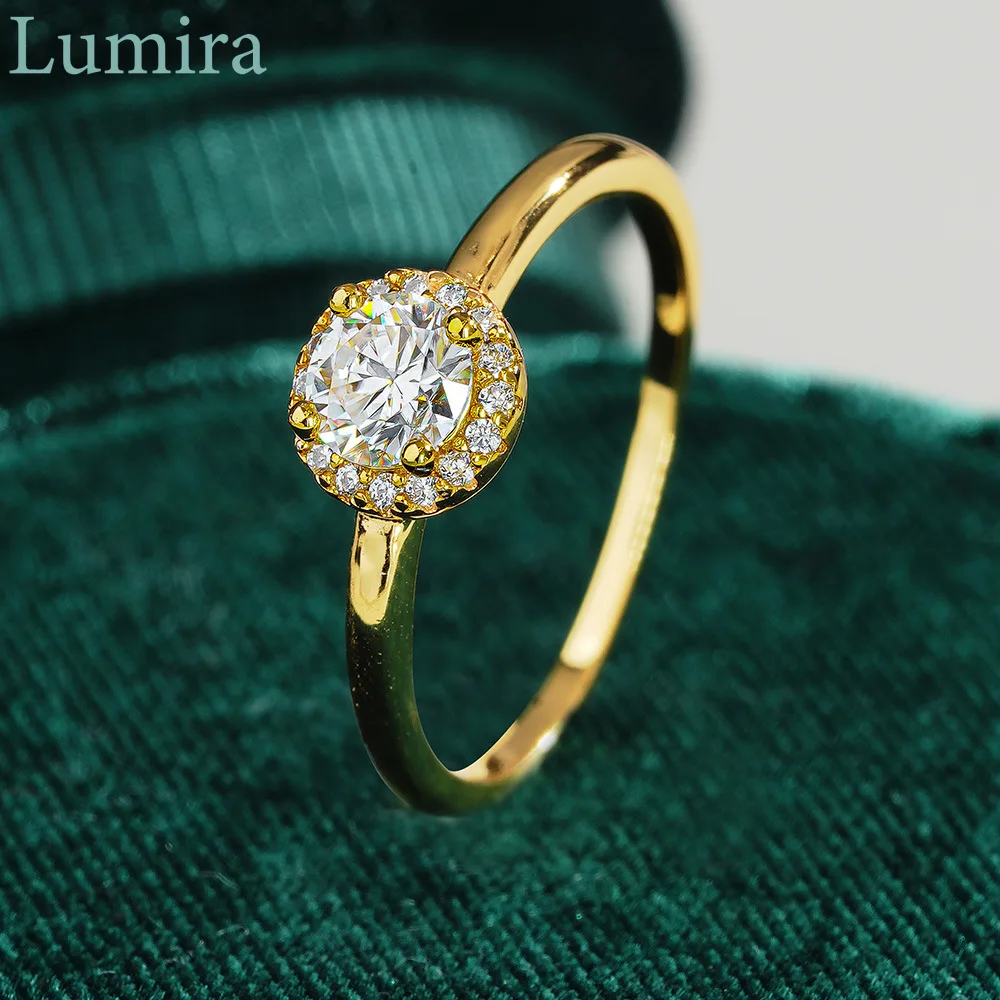 Lumira Luxury Round-Cut 18K Gold Ring with 0.5 carat Moissanite diamond for Women Exquisite Jewelry Gifts GRA Certified