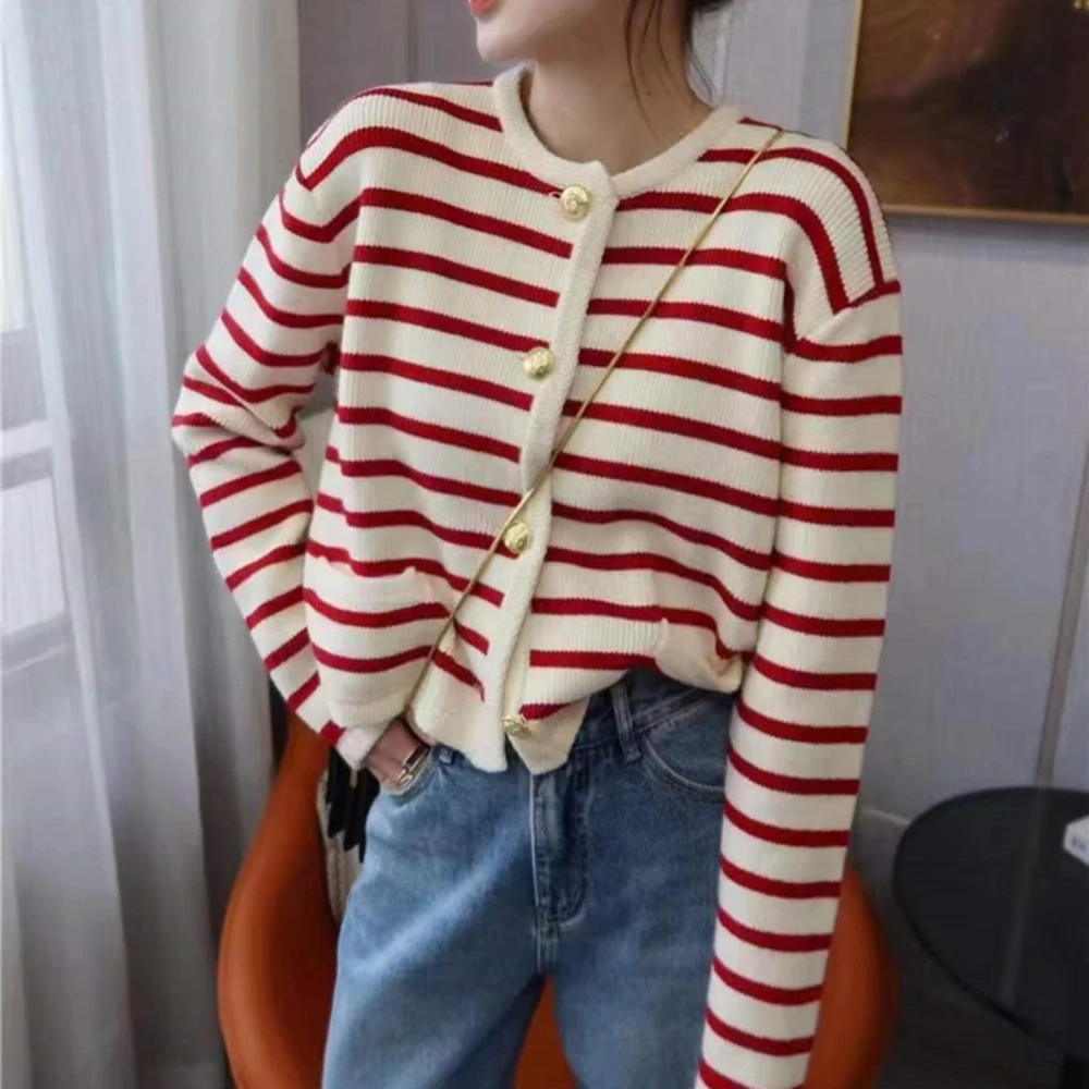 

Stripe Knitted Cardigan Women Spring Autumn O-neck Single Breasted Long Sleeve Crop Tops Fashion Casual Chic Female SweatersSwee