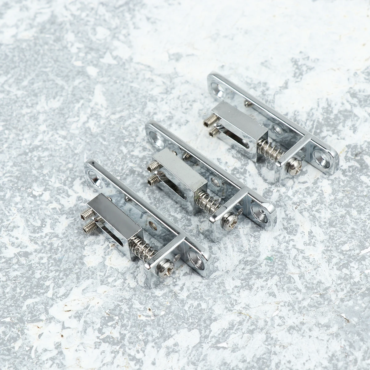 

3pcs Bridge Replacement Roller Saddles Electric Bass Guitar Parts Durable Corrosion Resistant Metal Bridge Guitar Accessories