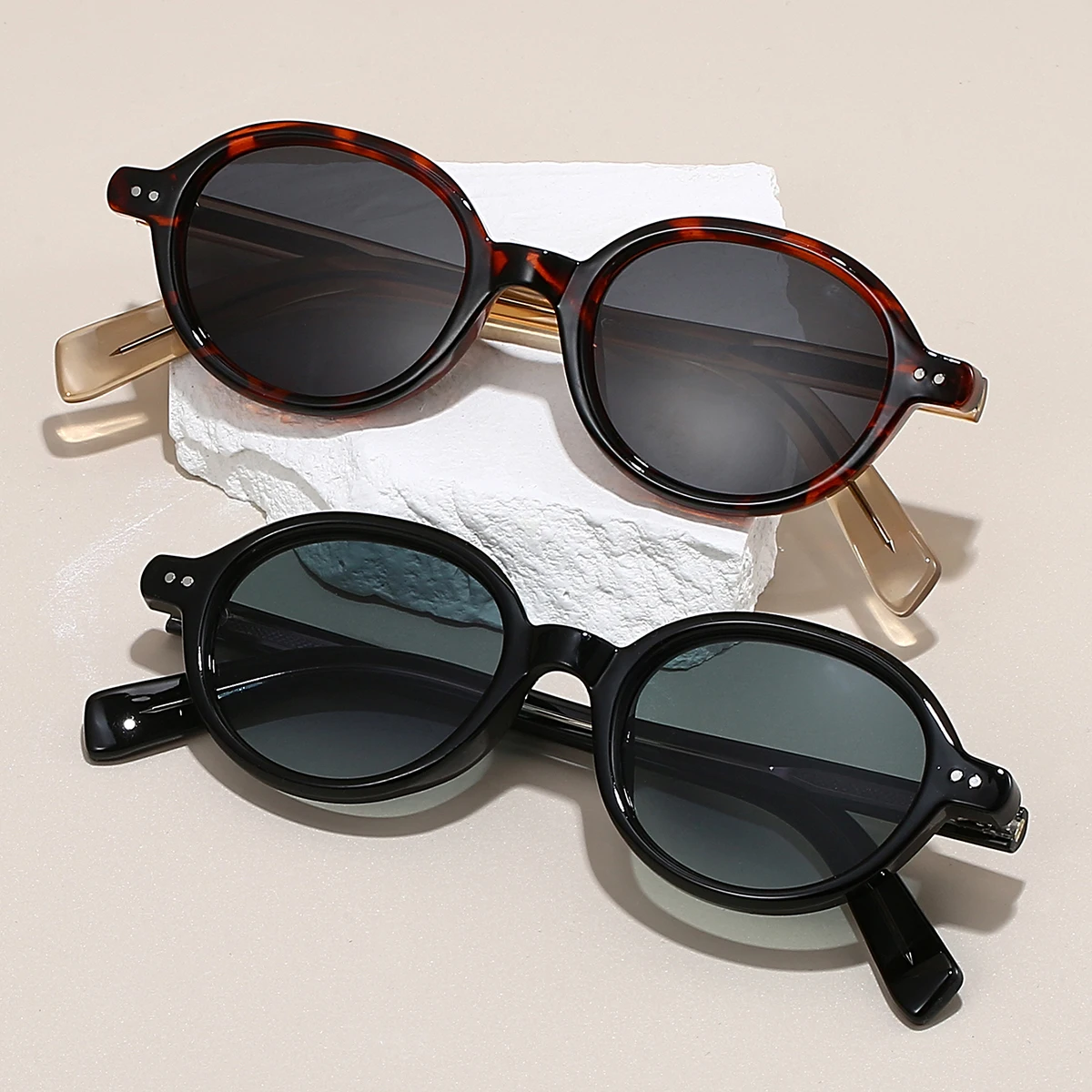 KAMMPT Vintage Oval Sunglasses Men New Gradient Multi-color Outdoor Sun Glasses Women Trendy Chic Brand Design Casual Shades