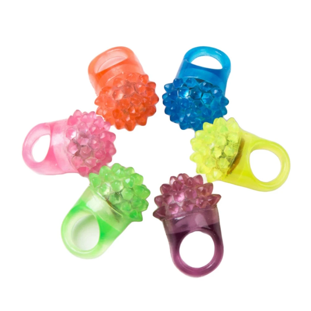 

100 Glowing Ring Lamp Flashing Rings Props Strawberry Children TPR Soft Material Colorful LED Gifts Halloween Toy