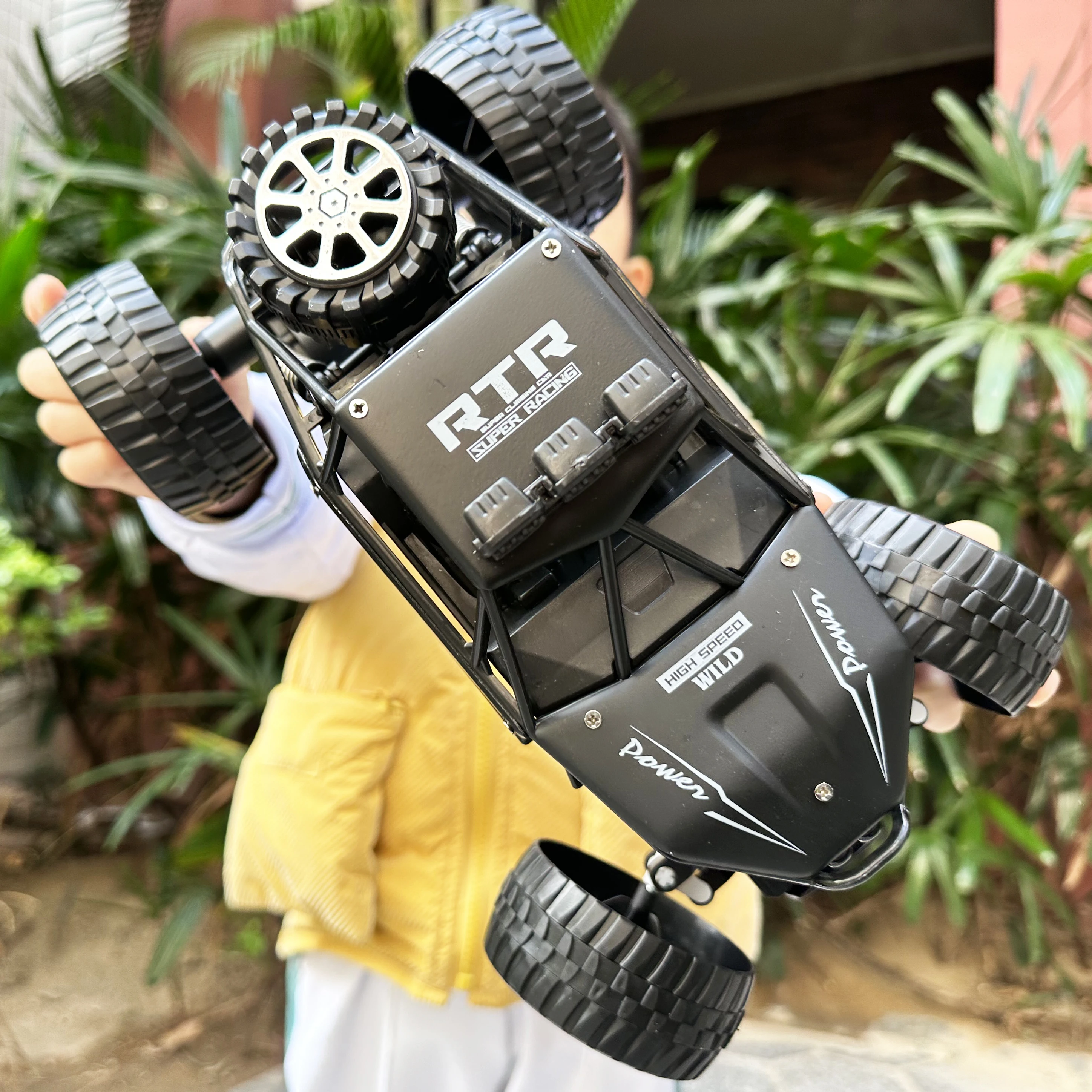 27 Cm Metal Rock Crawler 4WD Off Road RC Car Control 4x4 Drive Car High Speed Vehicle Electric Toys gifts for kids