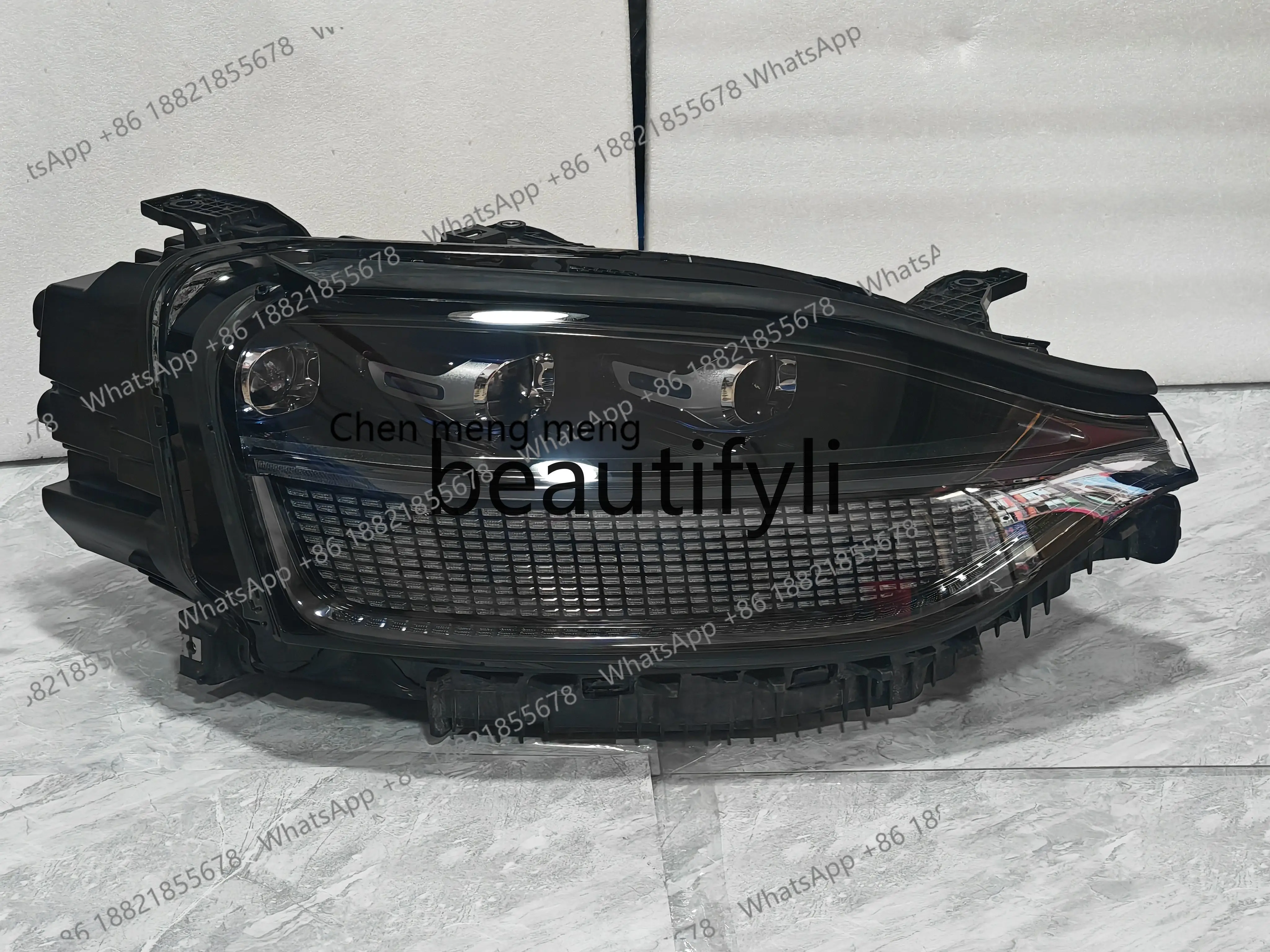 

Фара в сборе со светодиодными дневными ходовыми огнями