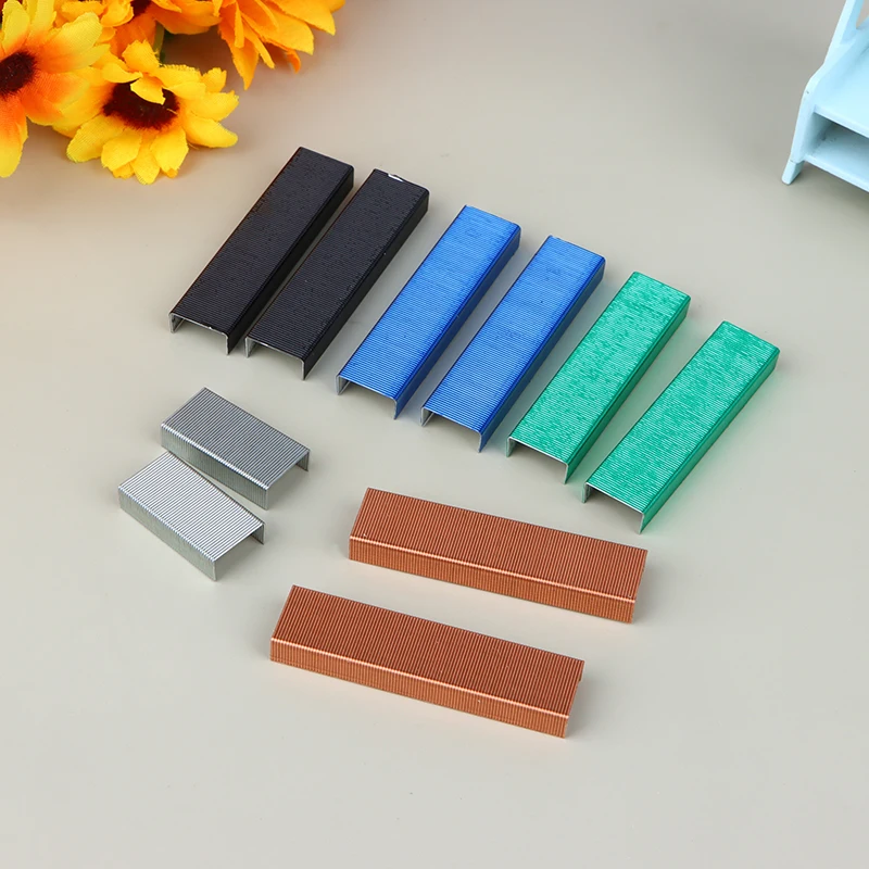 1000Pcs/box 5.3*1.3cm Creative Colorful Metal Metal Silver Black Blue Staples Office School Binding Supplies