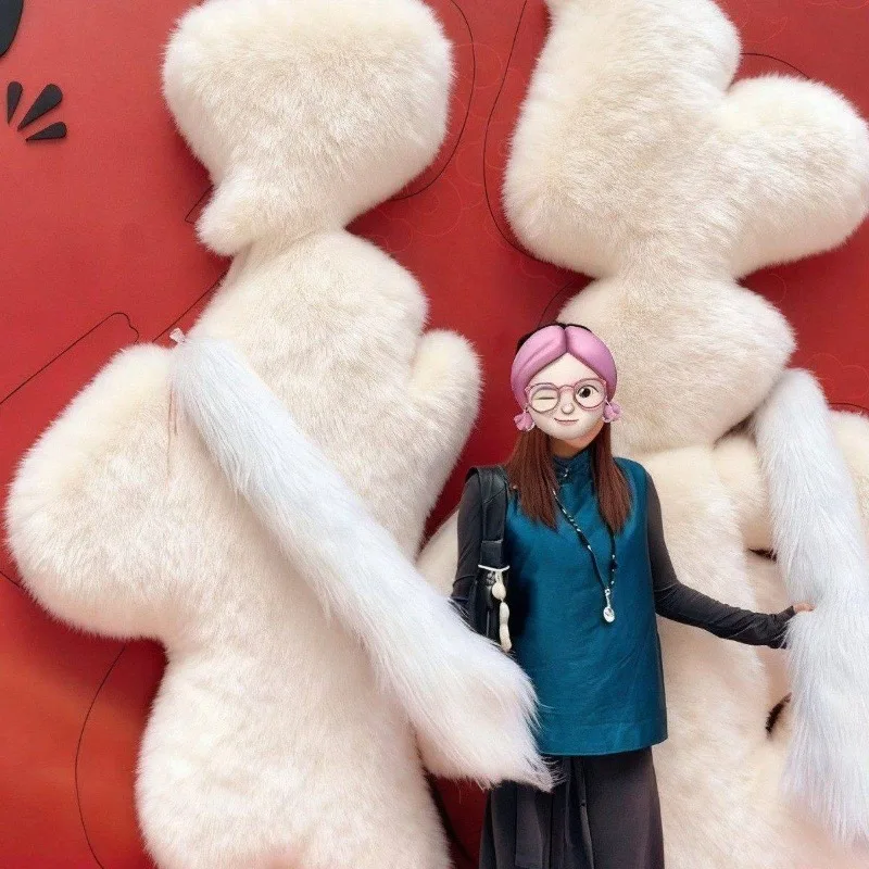 

Giant plush hug wall Meichen New Year's shopping mall commercial street Fu character background wall clock in photo