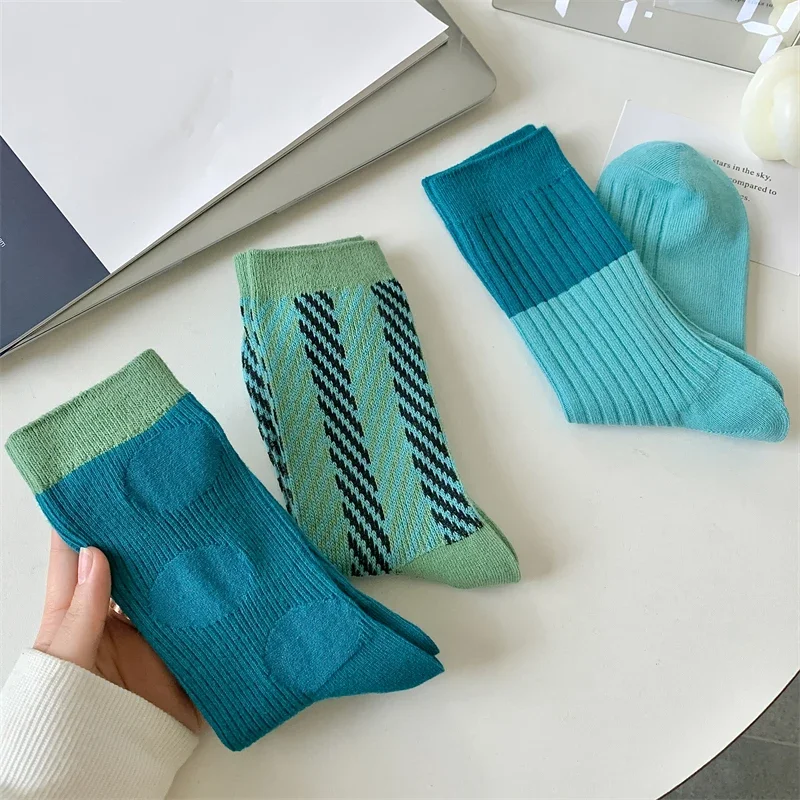 Women\'s Crew Socks New Trendy Blue Casual Cotton Mixed-Color Short Socks Female Breathable Creative Girl Fashion Socks Anti-slip