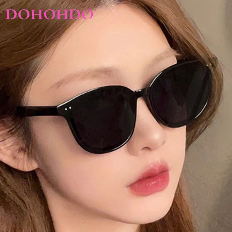 

Trendy Vintage Classic Personality Oval Rivets Sunglasses Men And Women Luxury Brand Designer Outdoors Driving Sun Glasses UV400