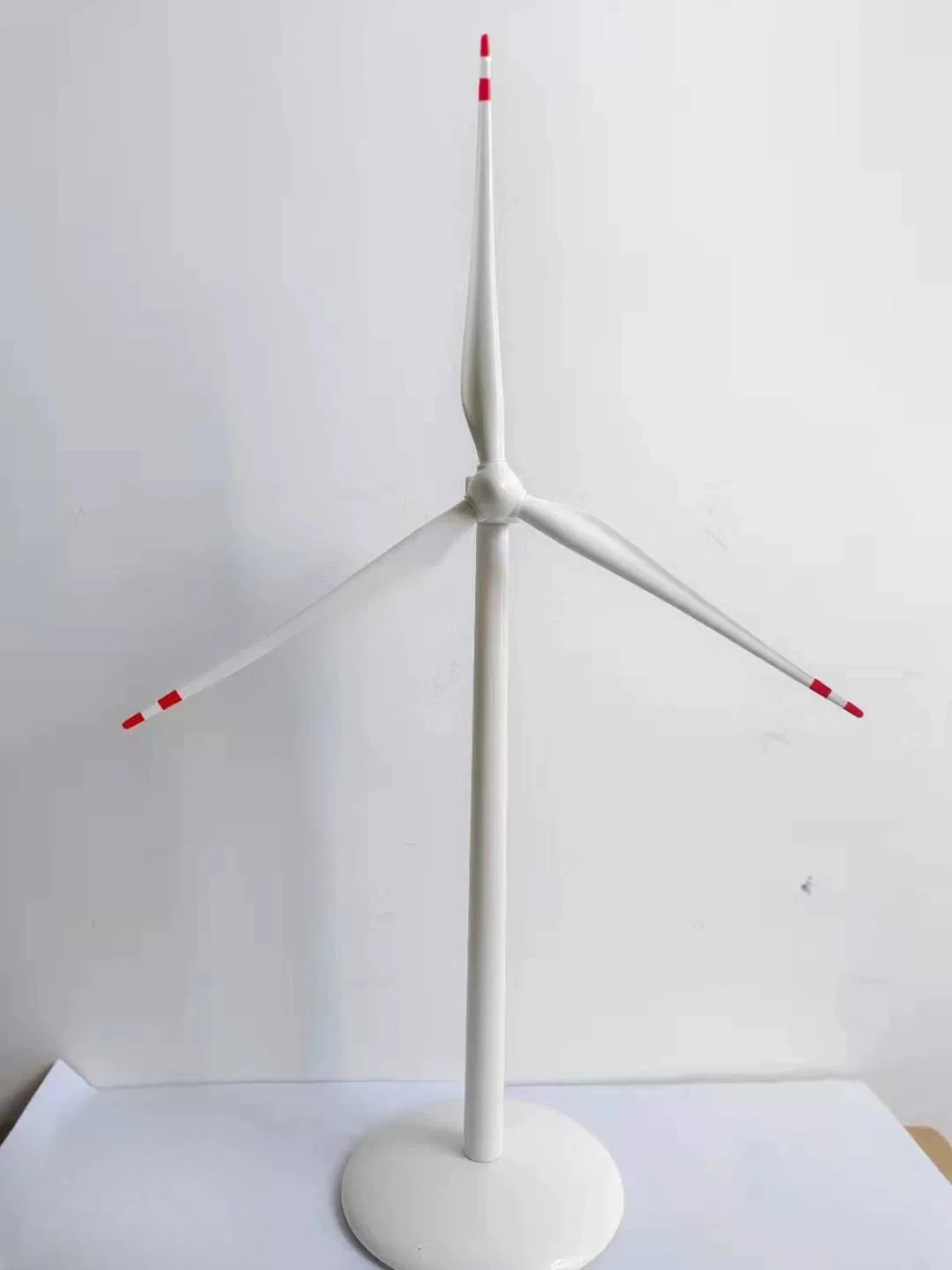Solar Wind Turbine Model Desktop Ornament, Hand‑Rotatable Blades Solar Powered Wind Generator Decor for Home Office Desk Gift