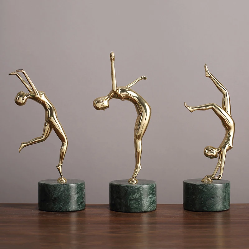 

Simple Luxury Metal Abstract Sport Human Body Marble Stand Brass Ornaments Art Home Livingroom Table Figurines Decoration Crafts