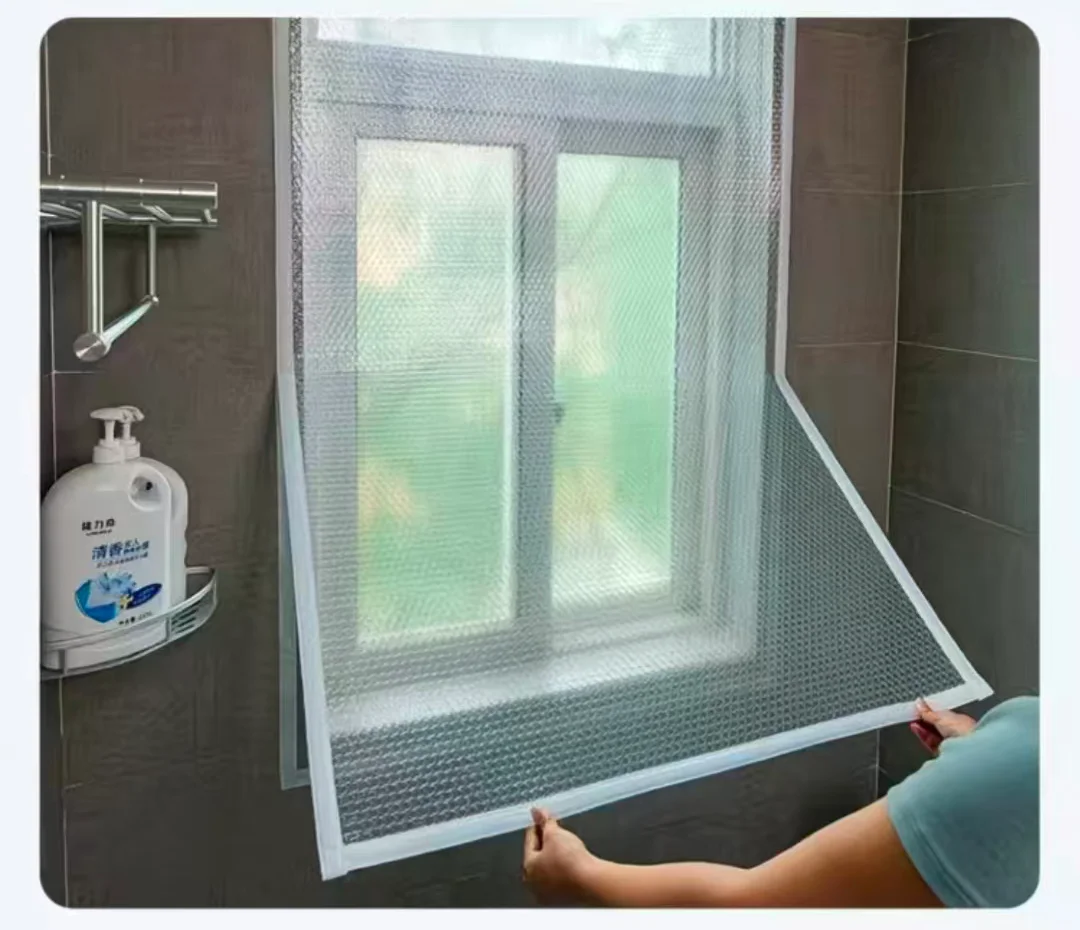 

Winter window bubble wrap insulation film insulation, cold, wind, dust, transparent sealing, thick curtain Velcro self-adhesive