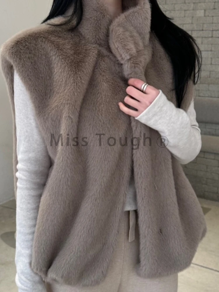 French Sle 2000s Vinatge Fur Vest Women Autunb Winter Fashion All-Matching Thickened Tops Korean Solid Loose Warm Casual Vests