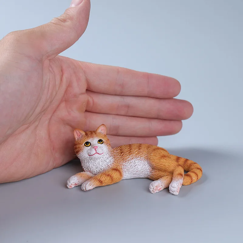 

Adorable Sleeping Cat Statue - Miniature Feline Car Dashboard Figurine Perfect Gift for Pet Owners & Office Desk Decor