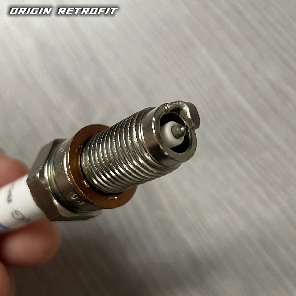 04E 907 612 C 04E907612C Genuine Spark Plug for Golf Passat VariantT-Corss VS5 VS7 Tiguan CC Polo Jetta Audi A1 A3 Q2 Q3 1pcs
